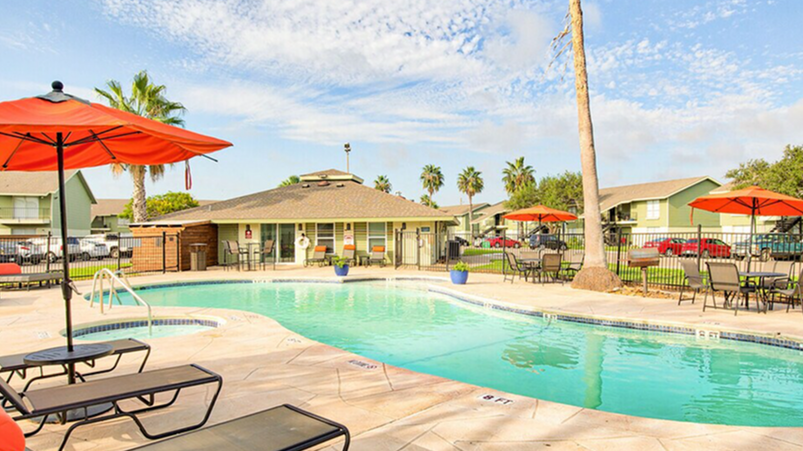 The Palm on SPID - Outdoor Pool