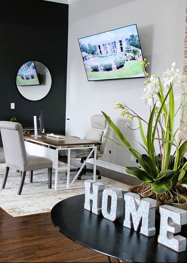 Leasing Office
