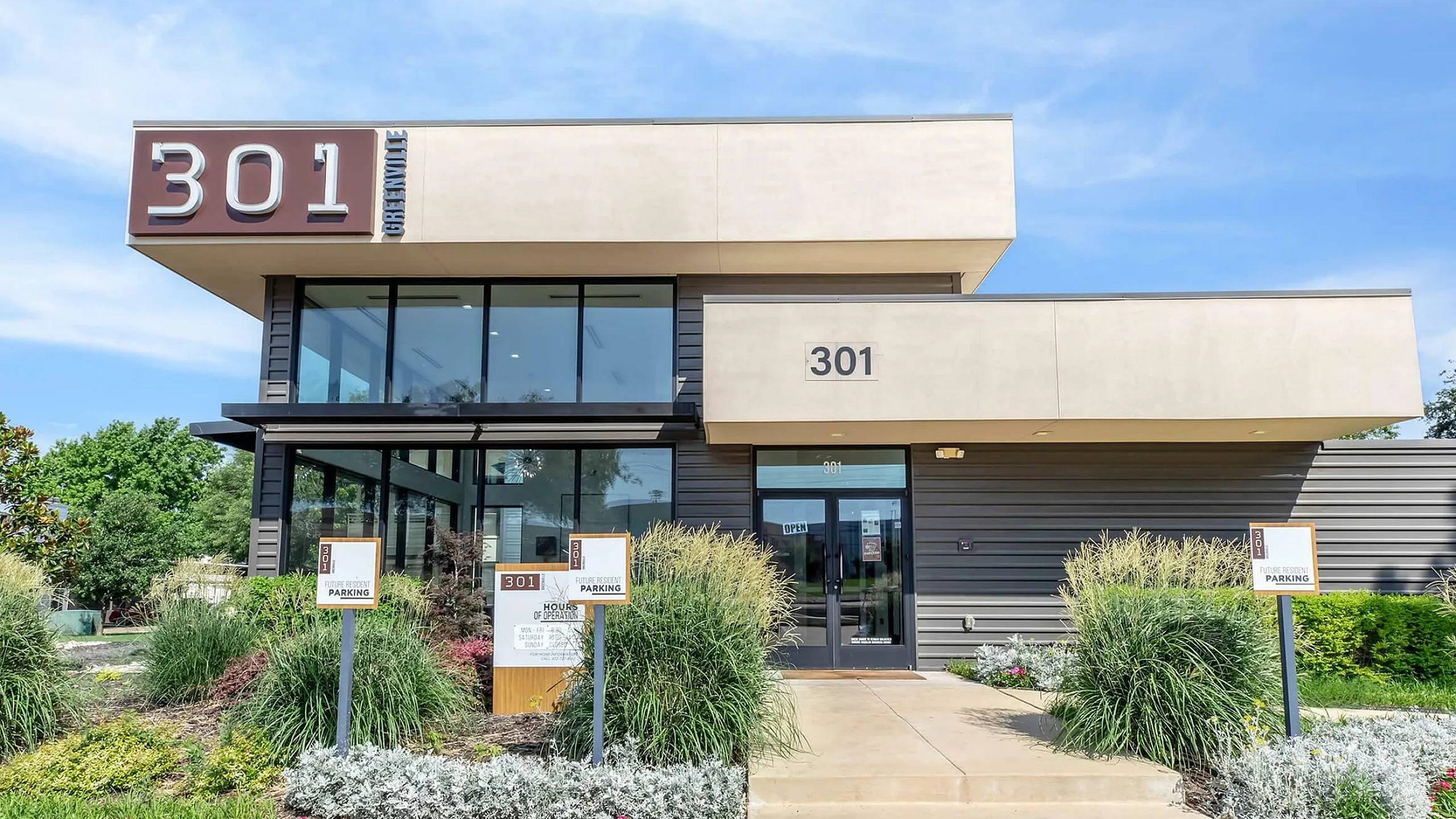 Leasing Office - Front View