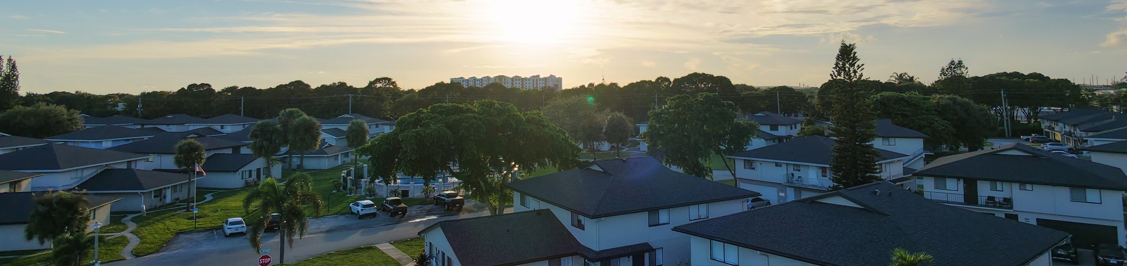 Casa Helena Palm Beach - Neighborhood View