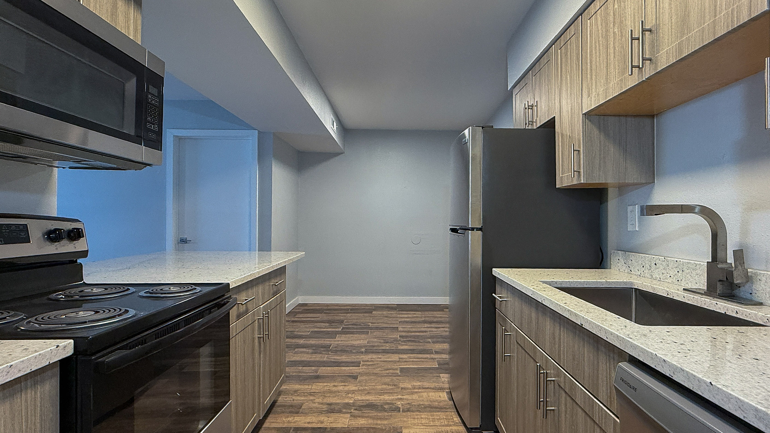 Highland Park - Modern Kitchen