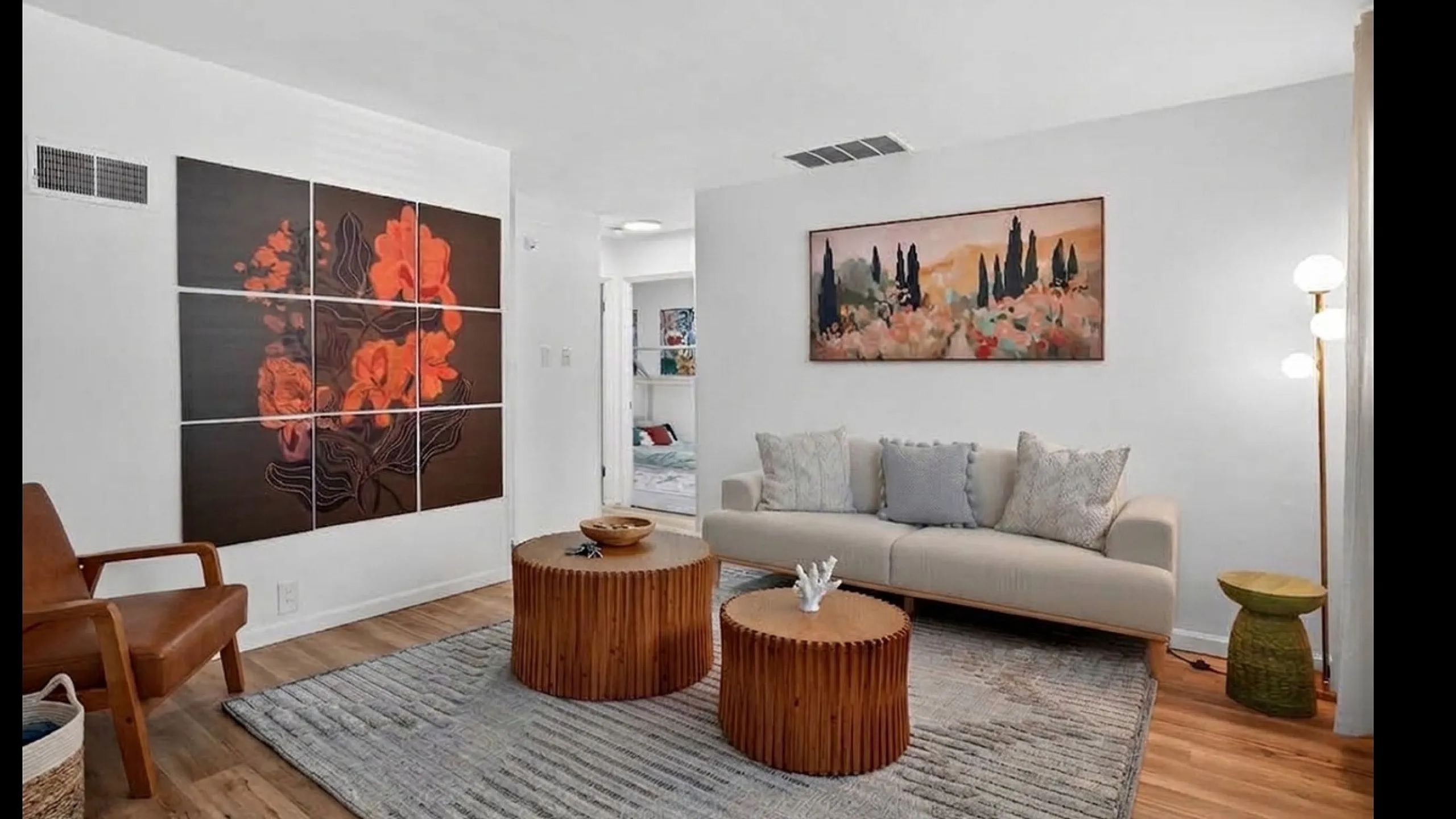 Kingston - Cozy Living Room