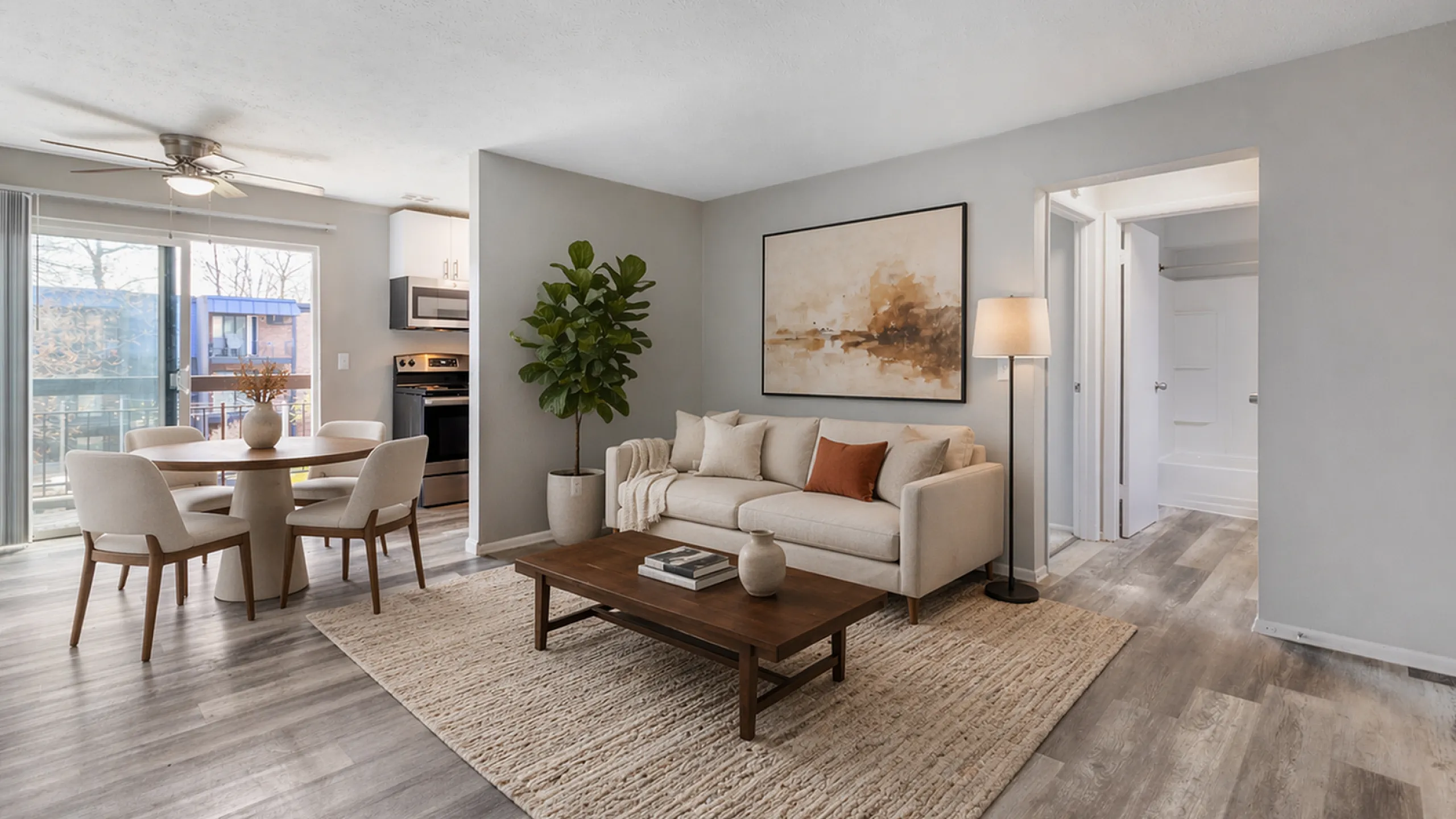 Blue Valley Flats - Cozy Living Area