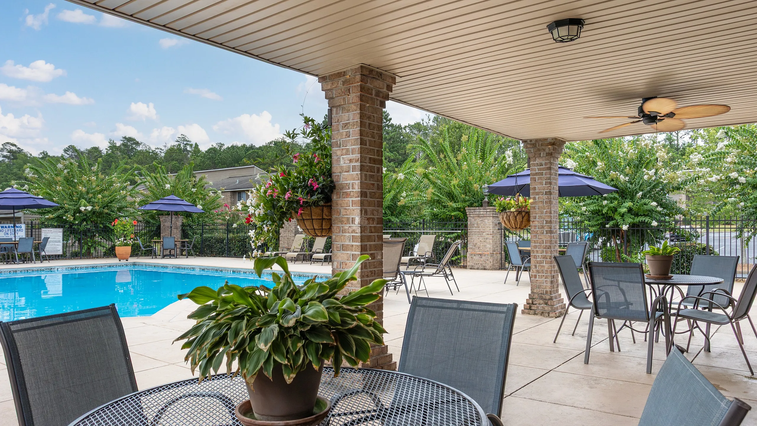 Central Highlands - Poolside Seating