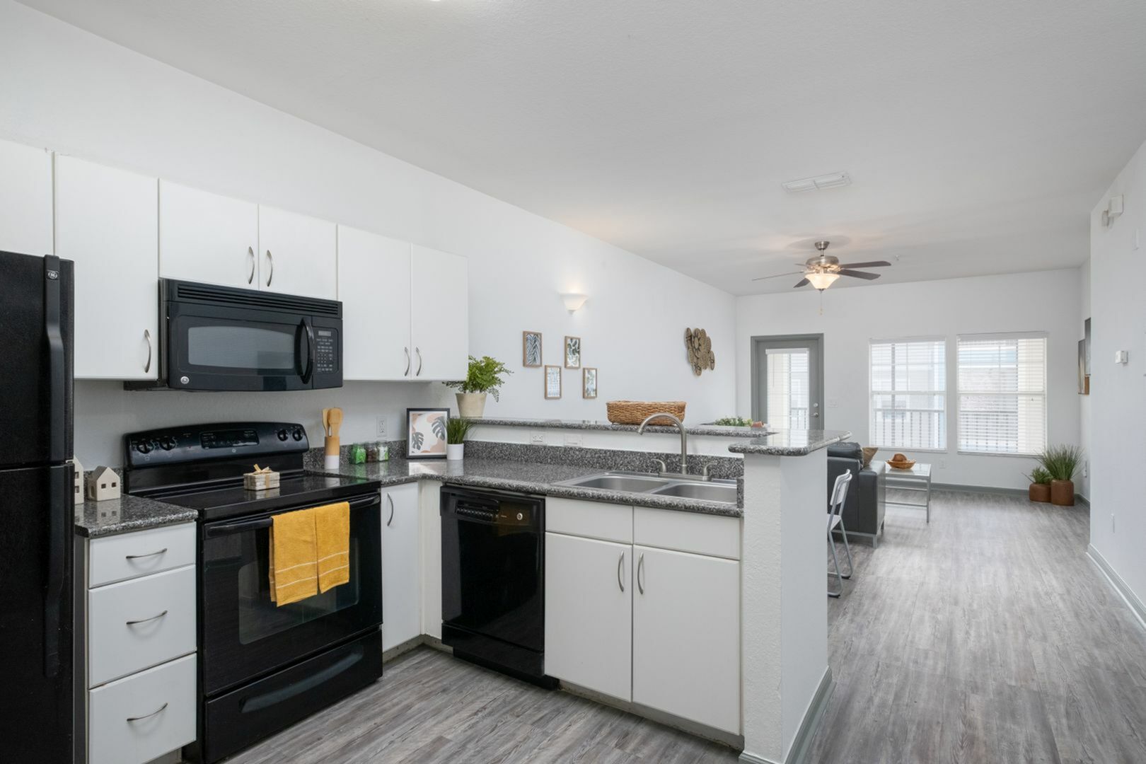 The enclave apartments in gainesville fl