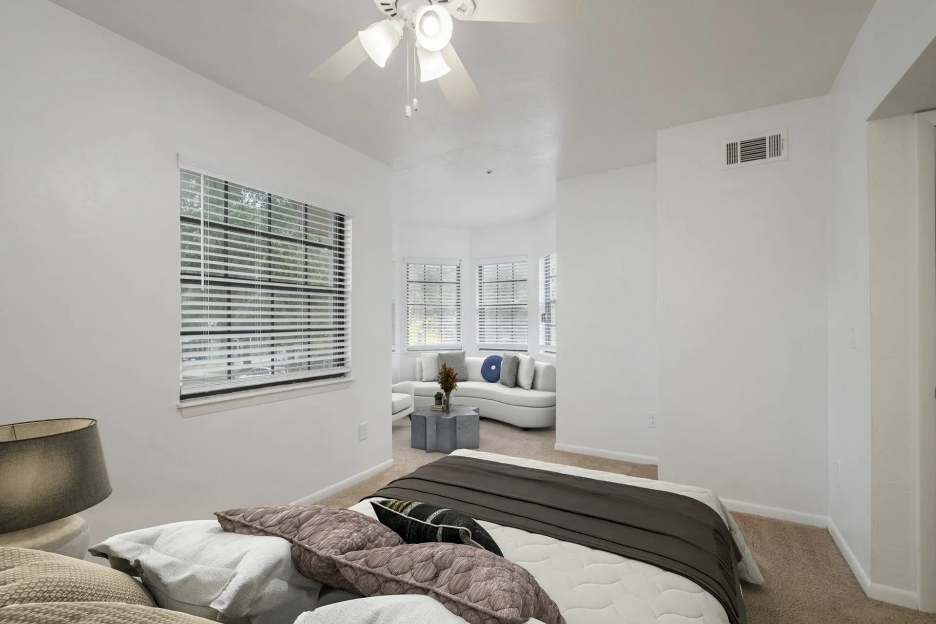 Bedroom with reading nook
