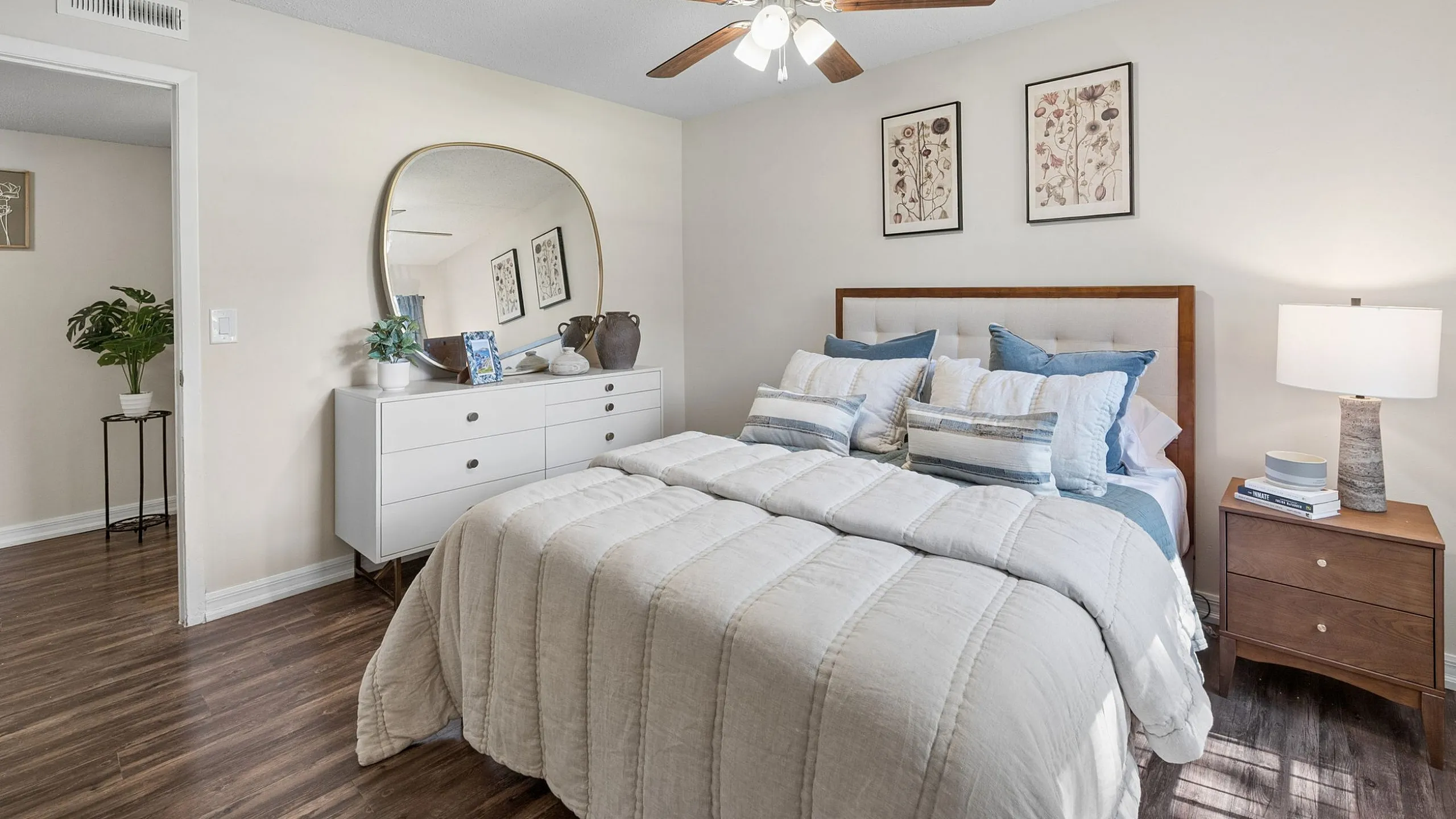 Spanish Trace - Cozy Bedroom
