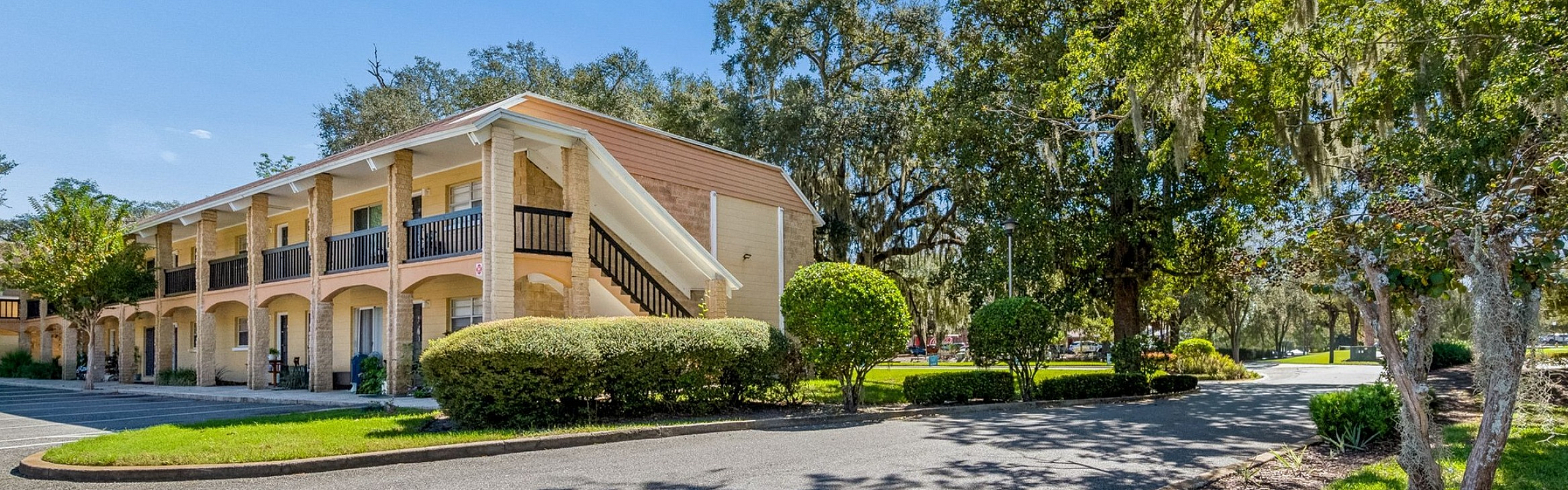 Spanish Trace - Exterior View