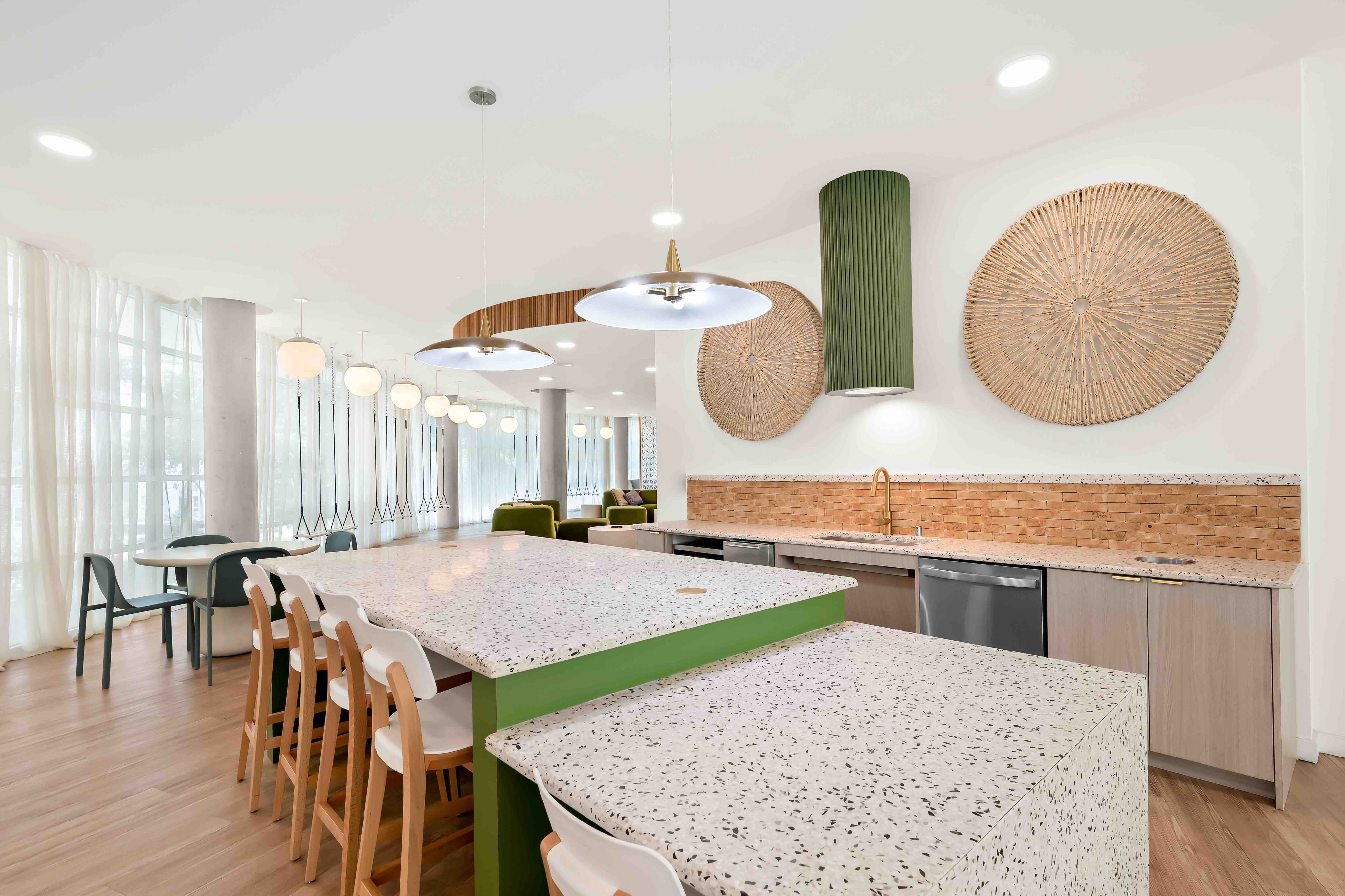 clubroom with Kitchenette
