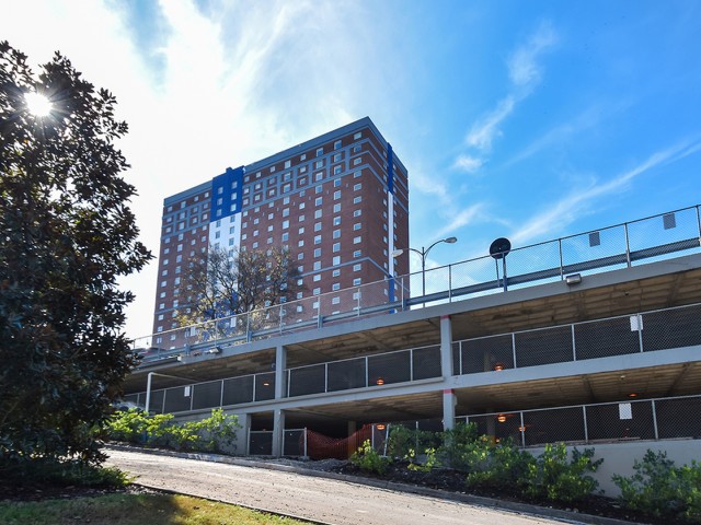 Image of On-Site Garage for Tradition Knoxville