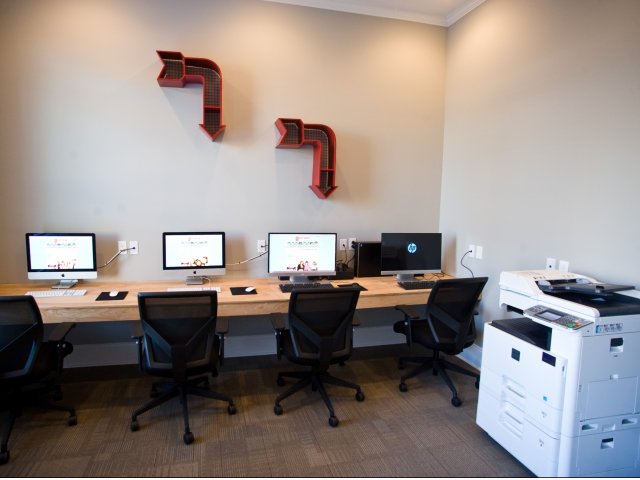 Image of Business Center for cottagelandinglafayette.com