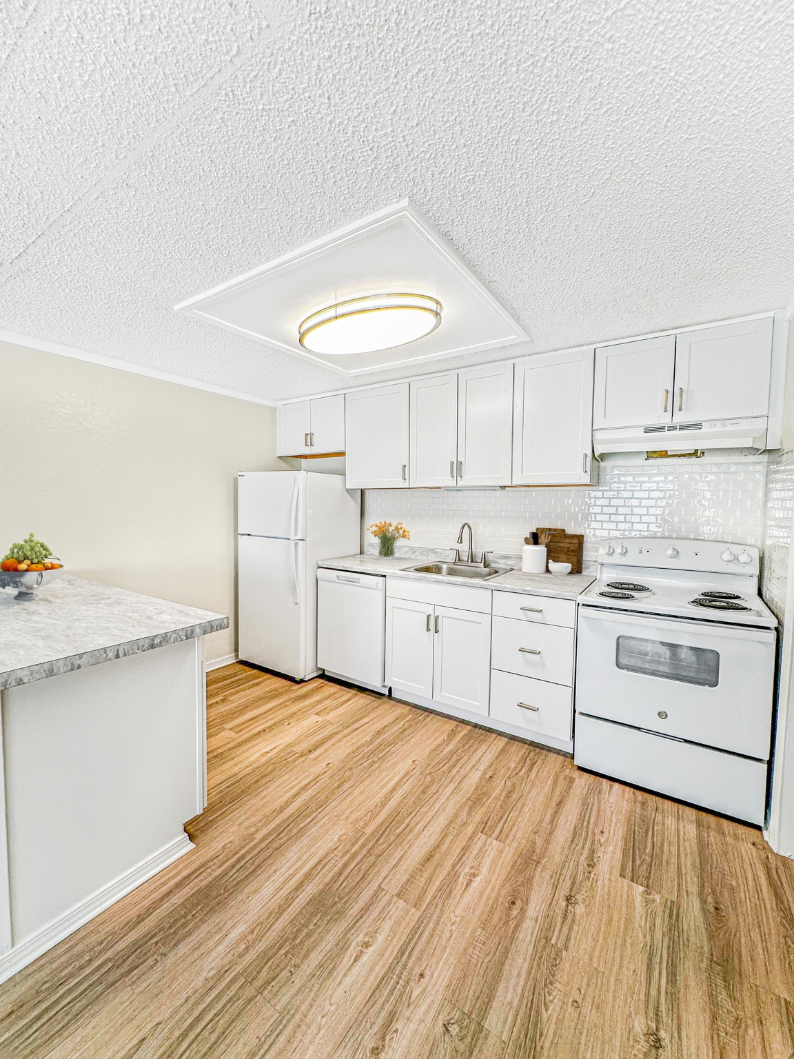 View Photos Westmoore Apartments