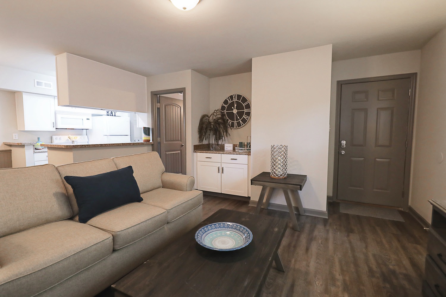 2 3 Bed Apartments Check Availability Petersburg Square Apartments