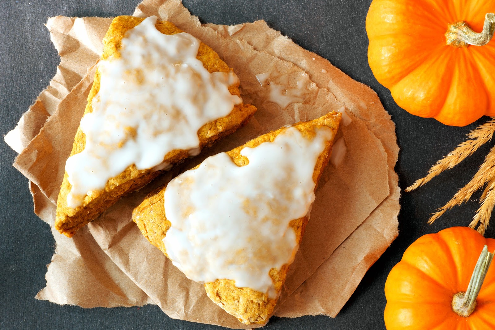 Coffeeshop-style Pumpkin Scone