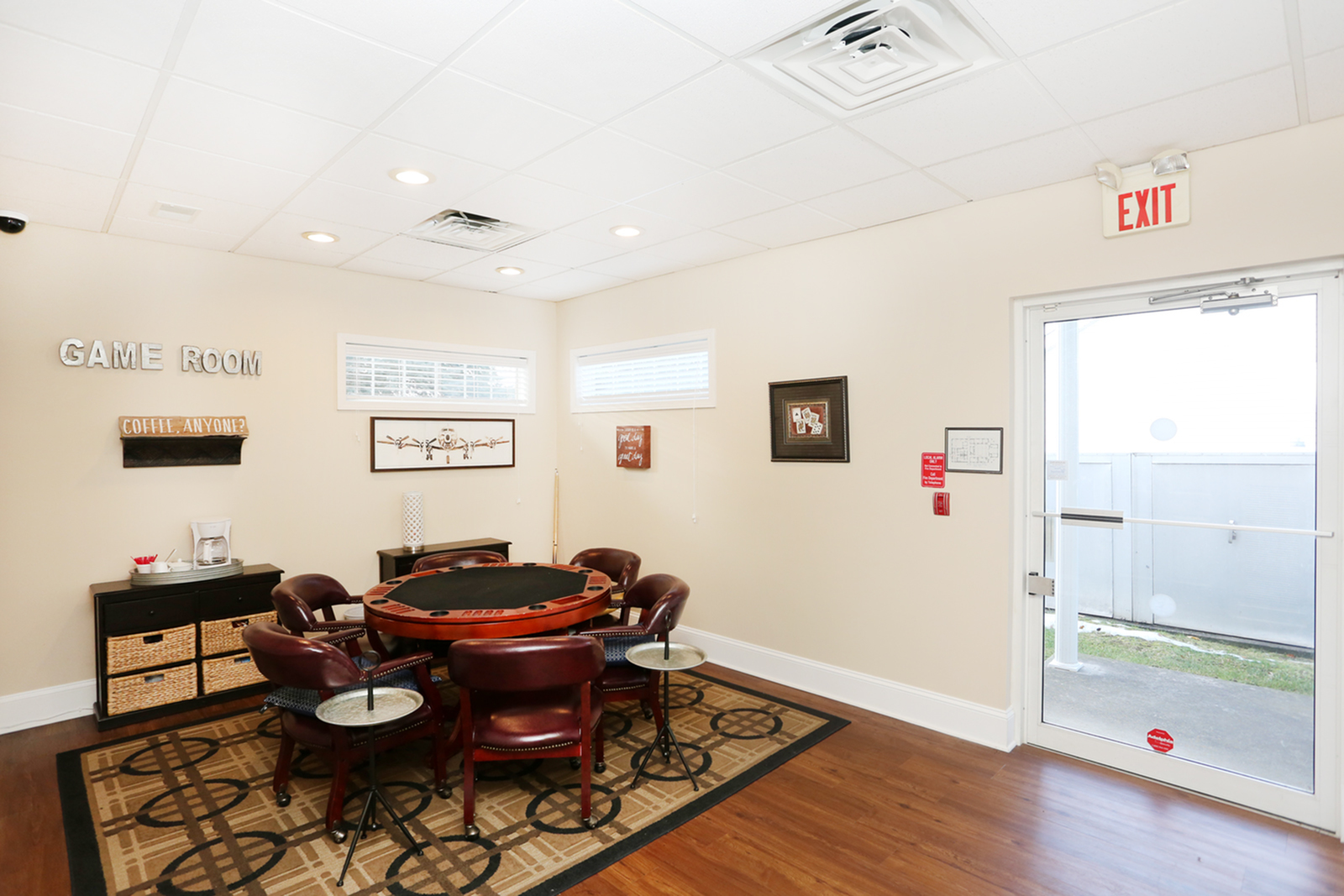 Resident Game Room | Apartments in Williamsville, NY | StoneGate of Clarence Apartment Homes