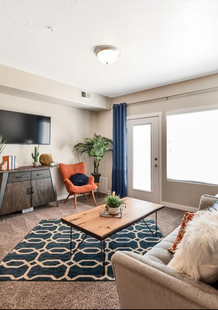 grayhawk living room
