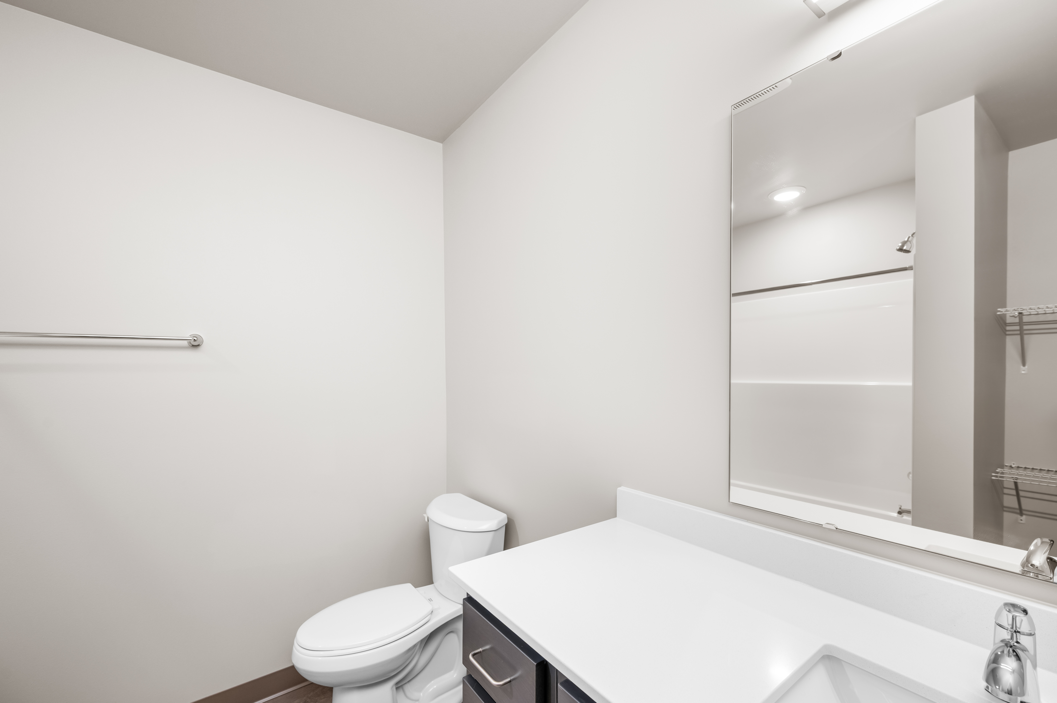 2BED2BATH Floor Plan