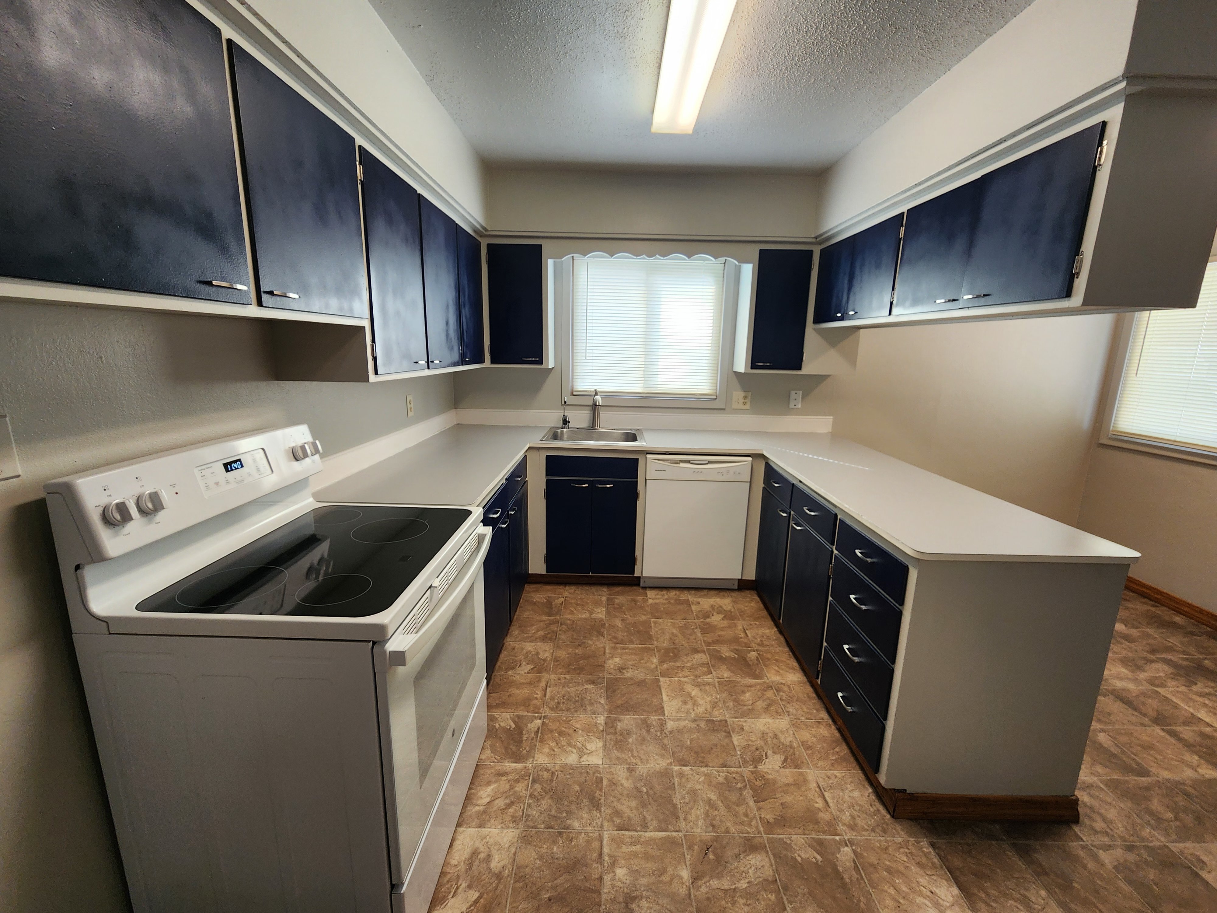 5 bd 2 bt Floor Plan
