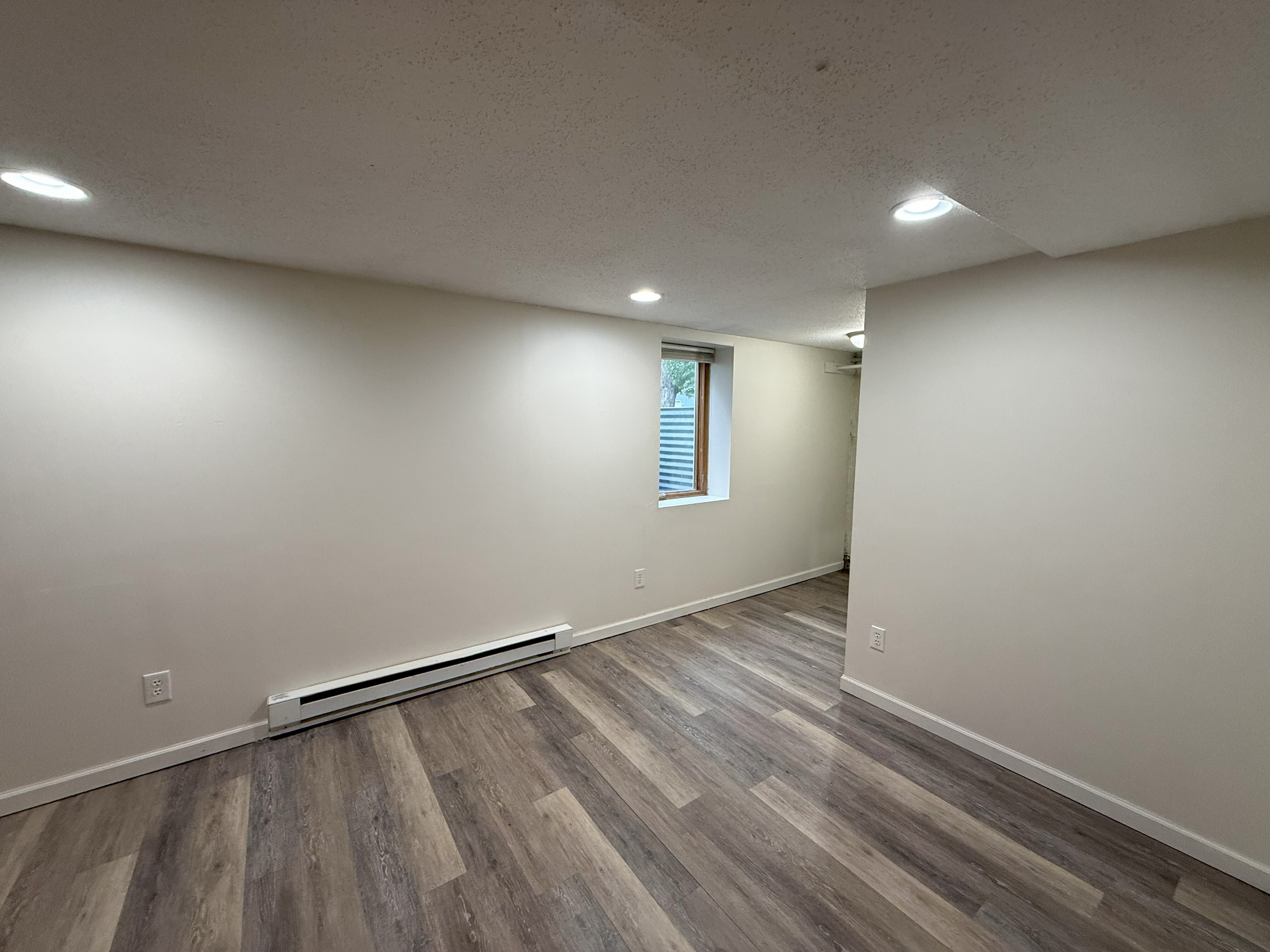 2 bd 1 bt Floor Plan