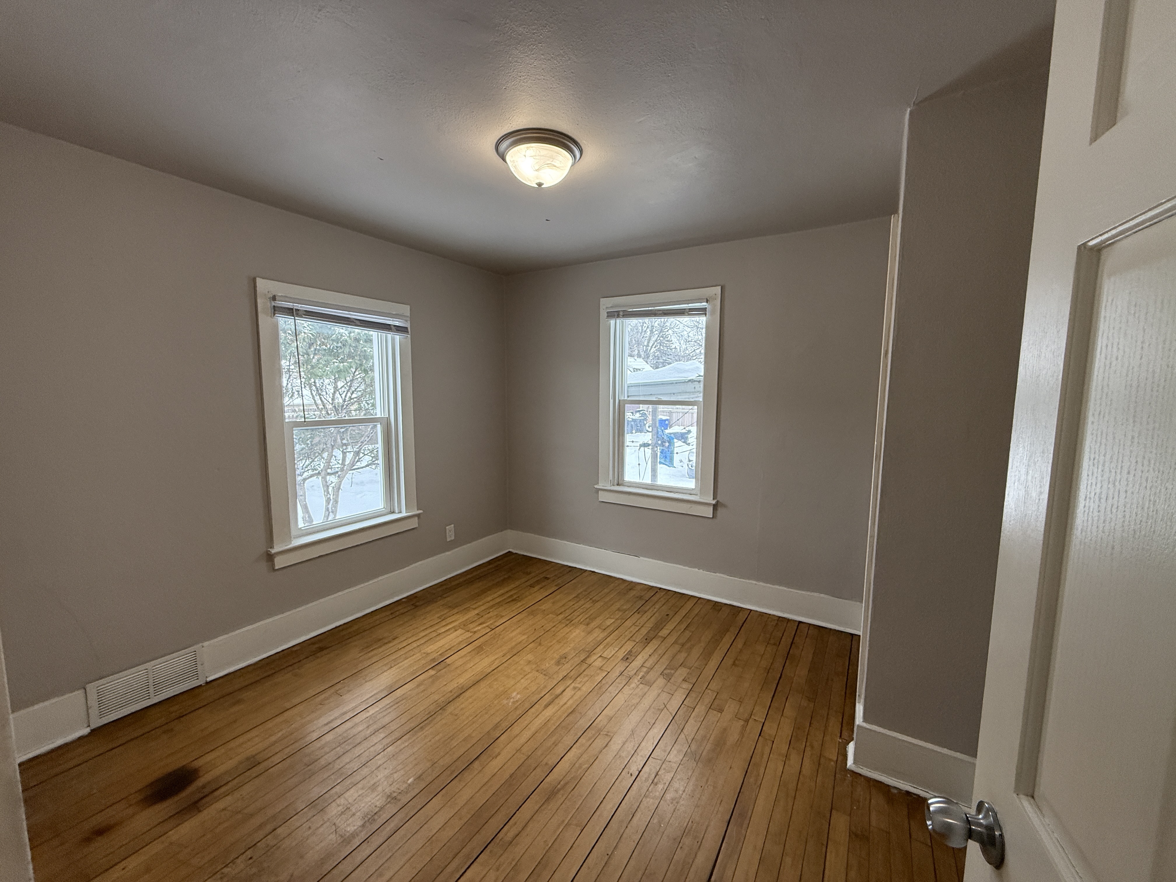 909 University Dr N #2 | 3BED1BATH Floor Plan