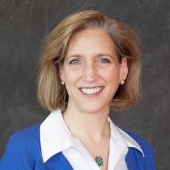 Theresa Leatherbury Headshot