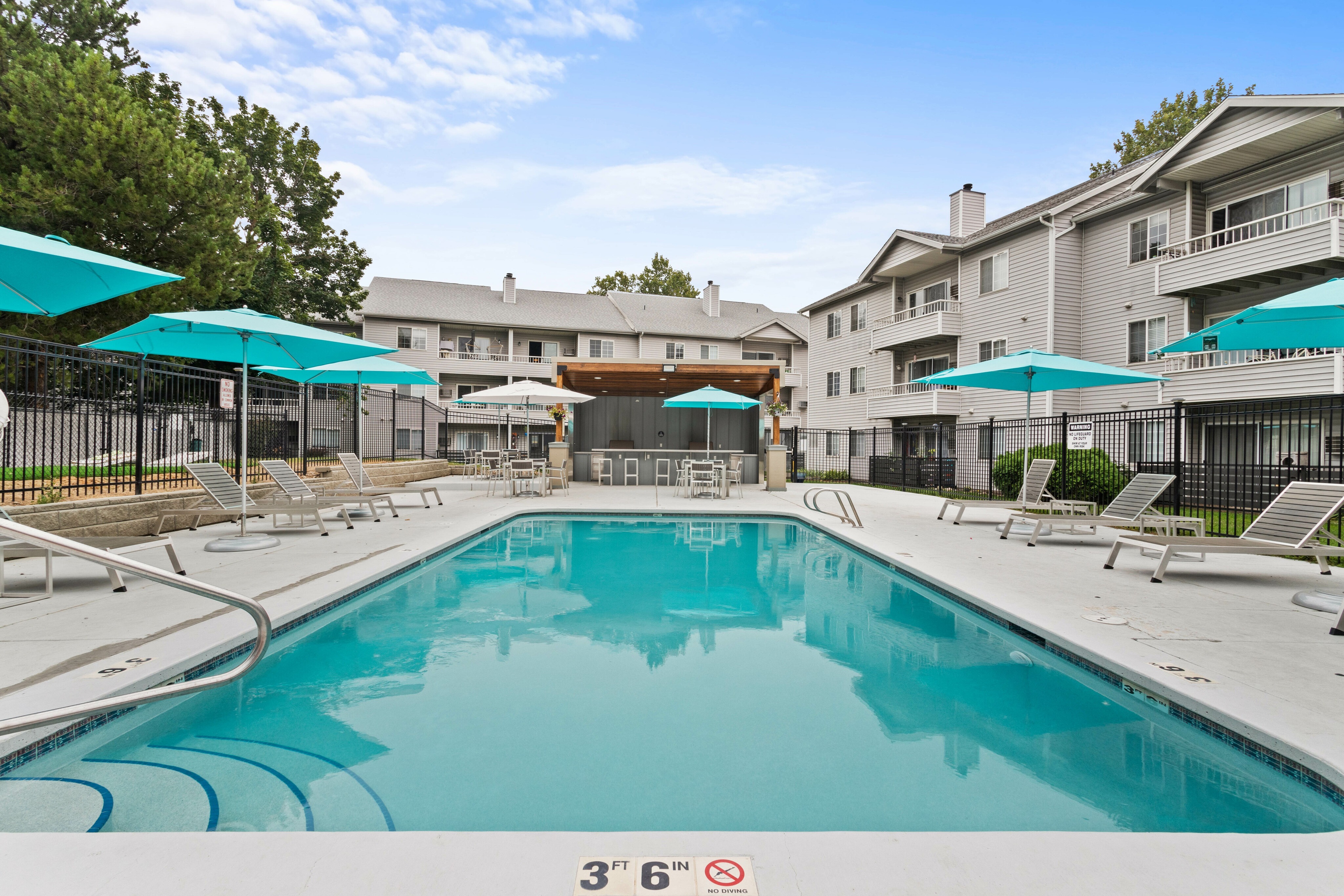 Willowbrook Pool