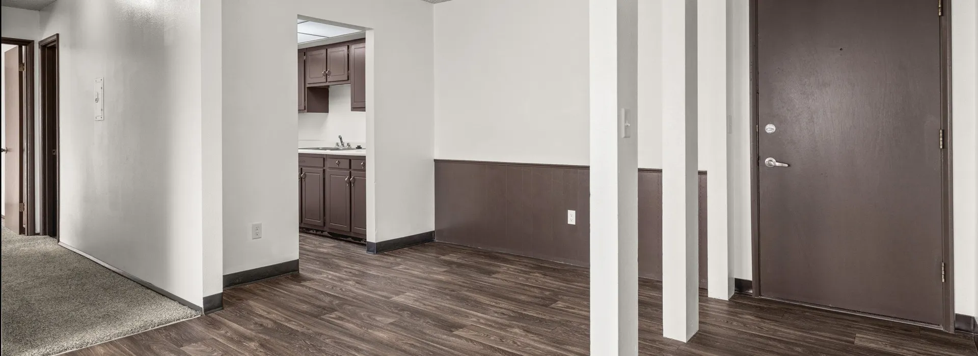 Kitchen & Hallway