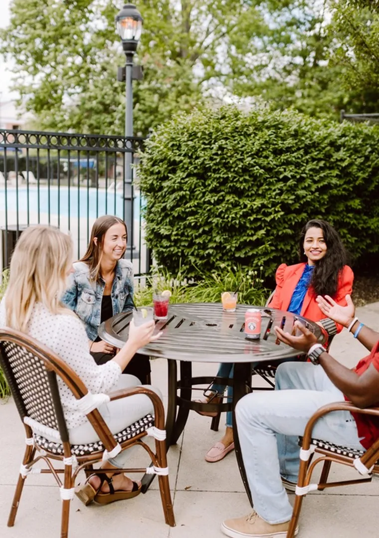 Outdoor Space | |  LC Gahanna | Gahanna Apartments