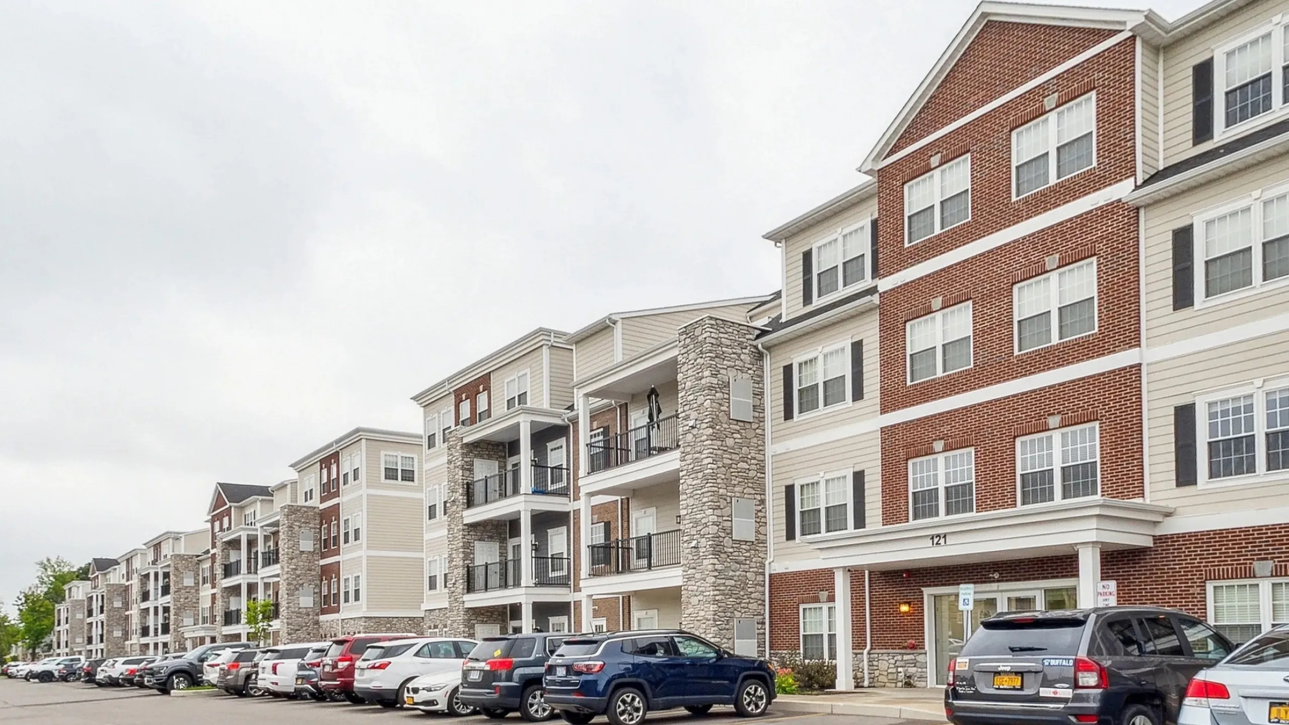 Asher Crossing - Apartment Exterior