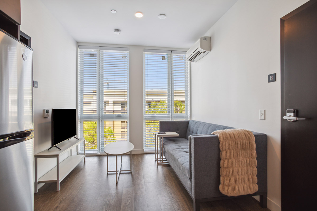 Midtown 2x2 - Living Room