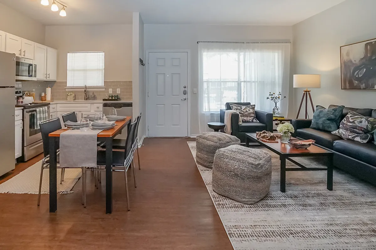 1048 - 4x2 Living Space