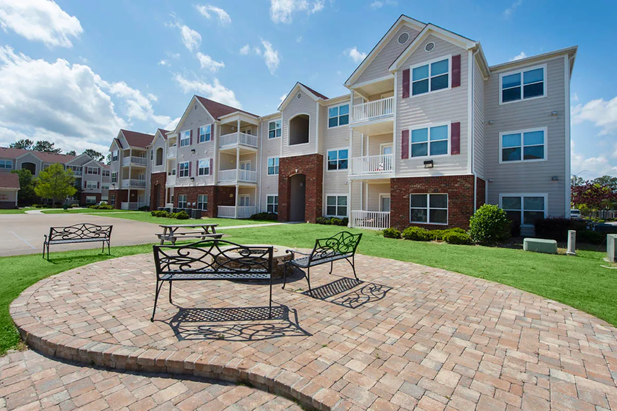 Resident Fire Pit | Apartments Near Uncw Campus | Aspire 349