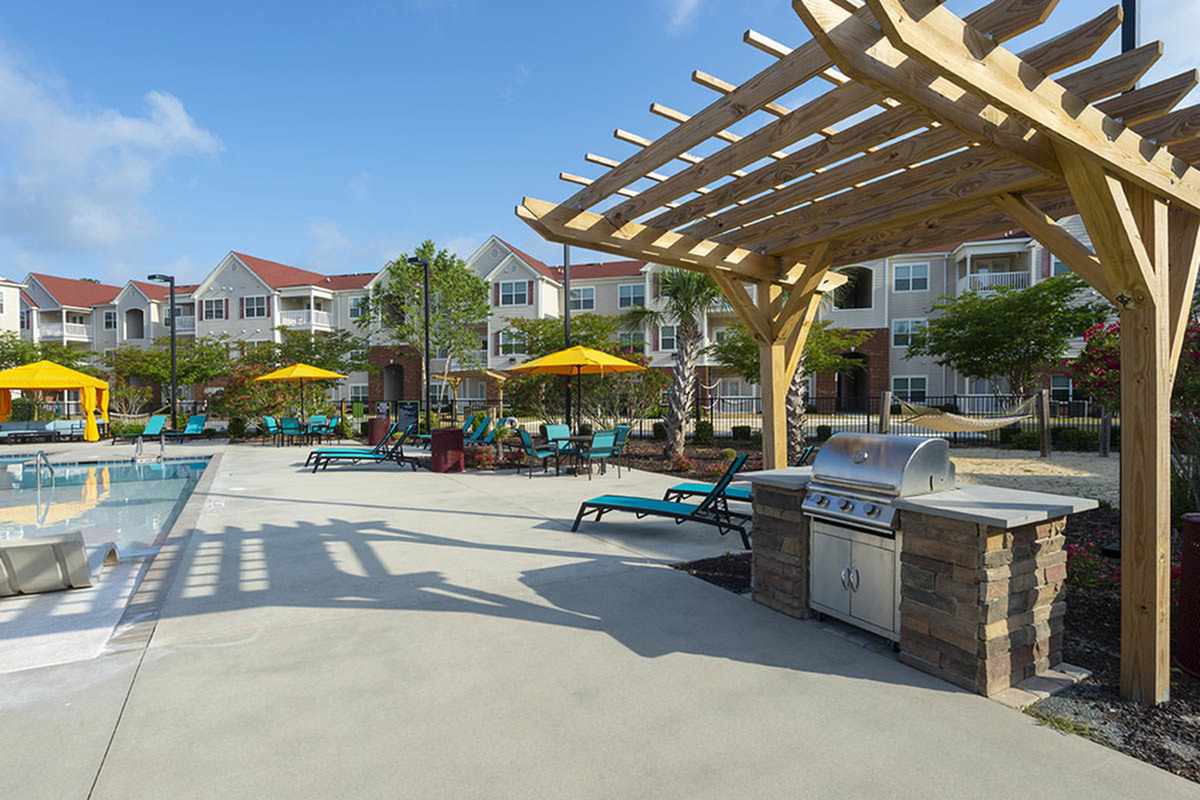 Community BBQ Grills | Apartments Near Uncw Wilmington Nc | Aspire 349