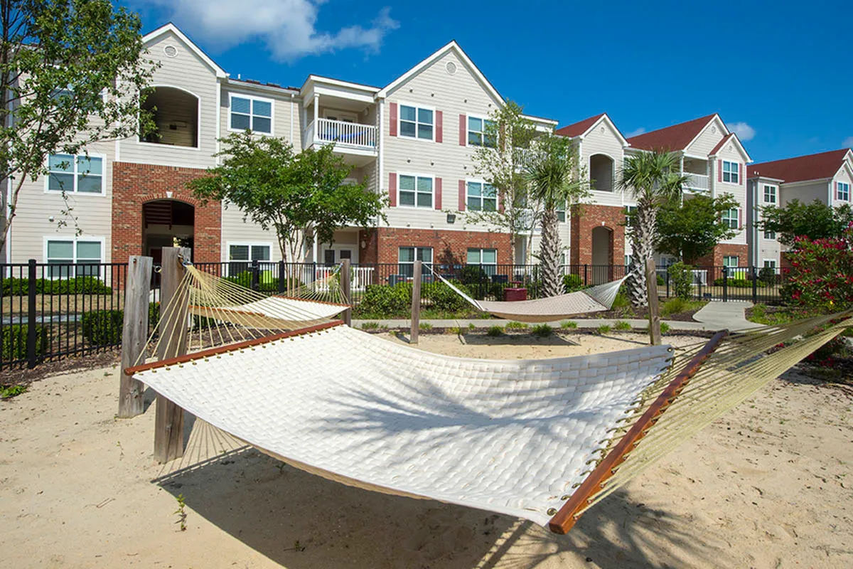 Expansive Grounds | Apartments Near Uncw Wilmington Nc | Aspire 349