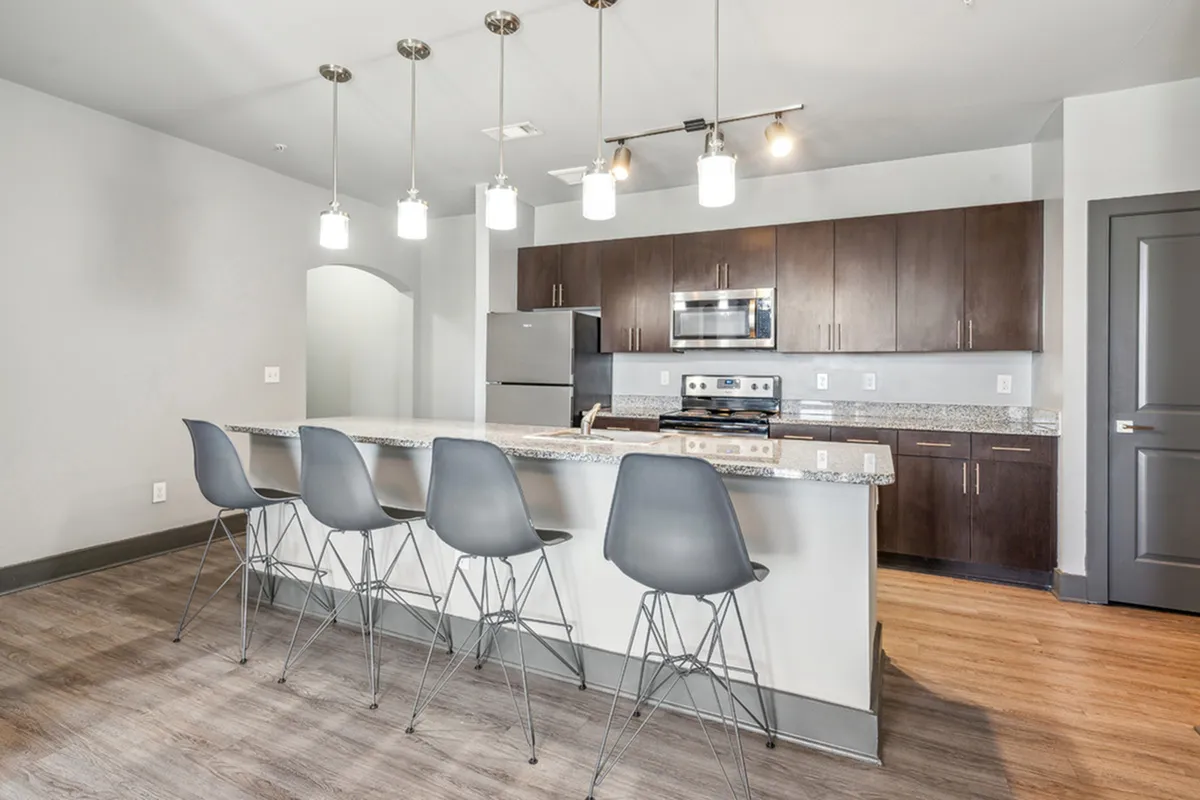 Madison- 4x4 - Kitchen