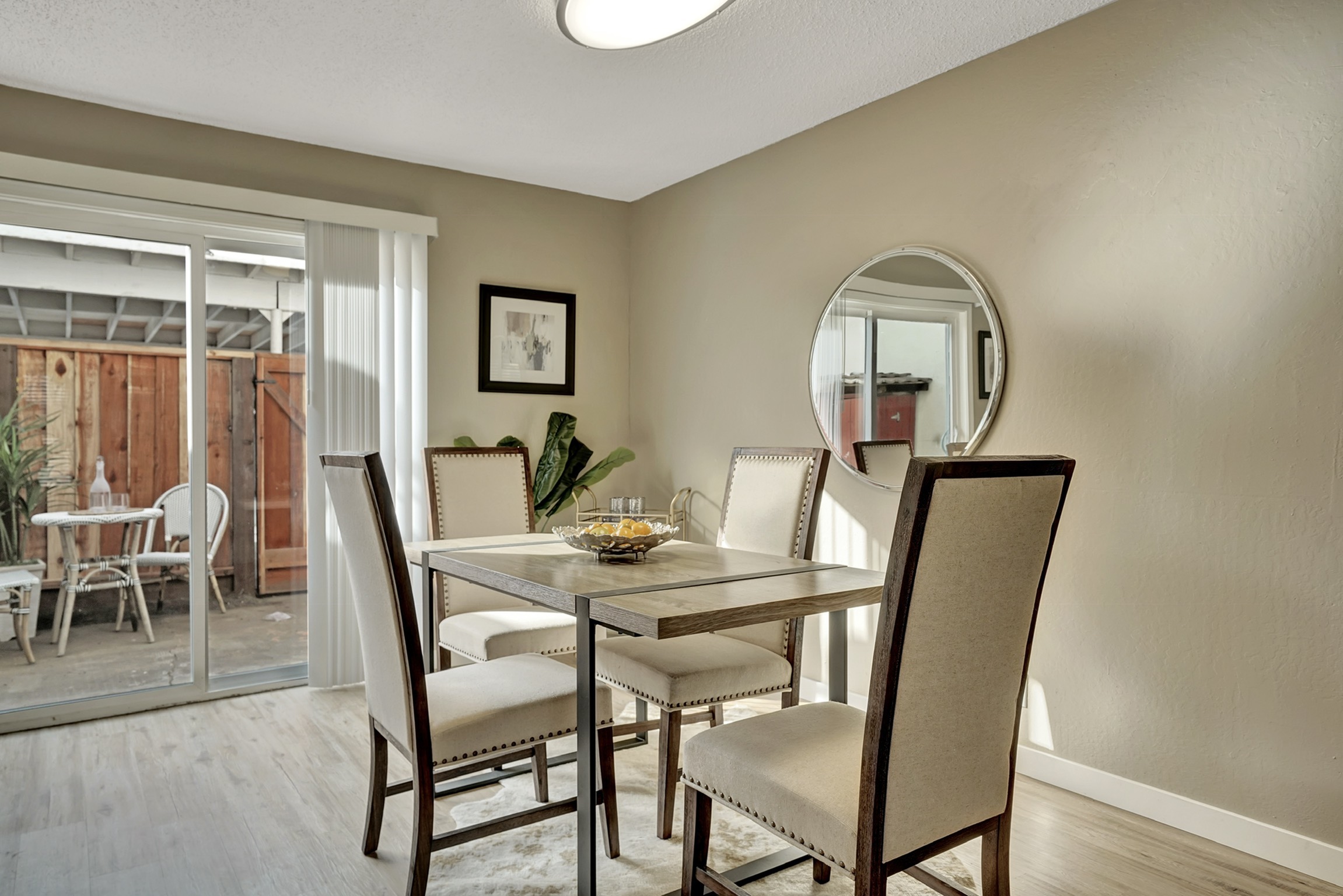 Breakfast nook in Kitchen
