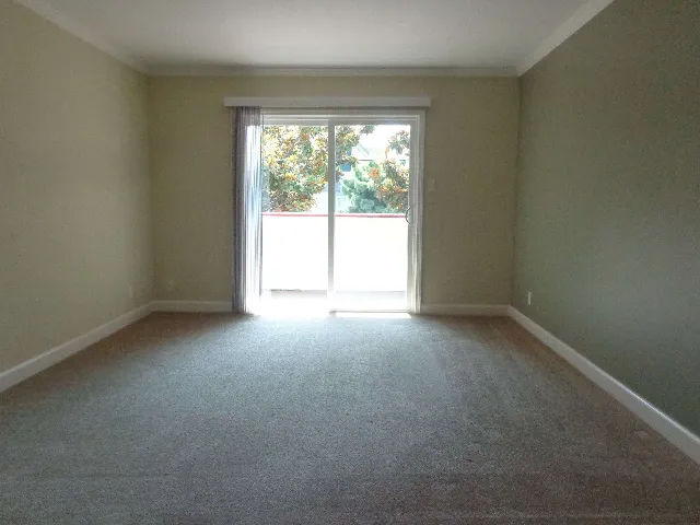 2 Beds 2 Baths