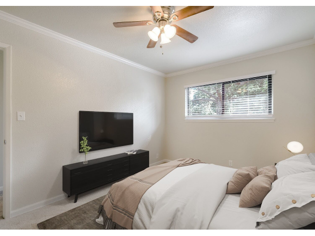 2 Beds 1 Bath