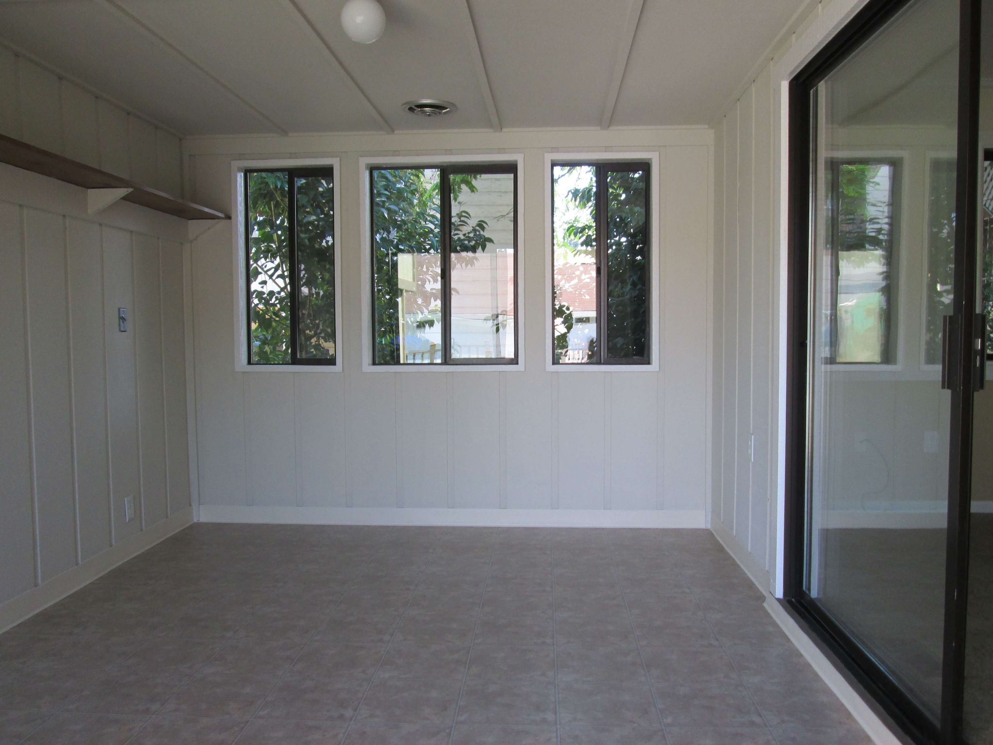 560 Juana - Bedroom