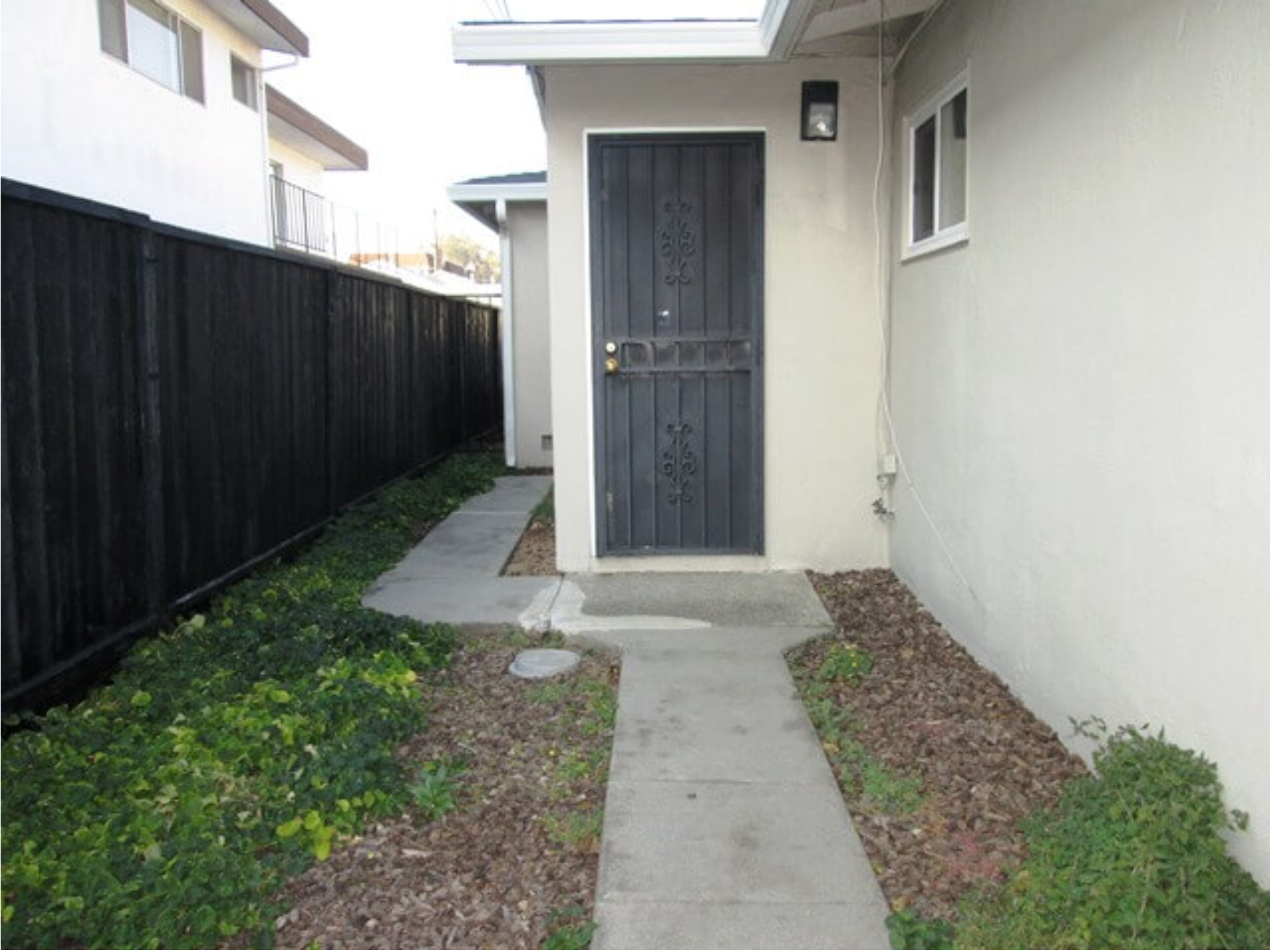 534 Juana - Exterior