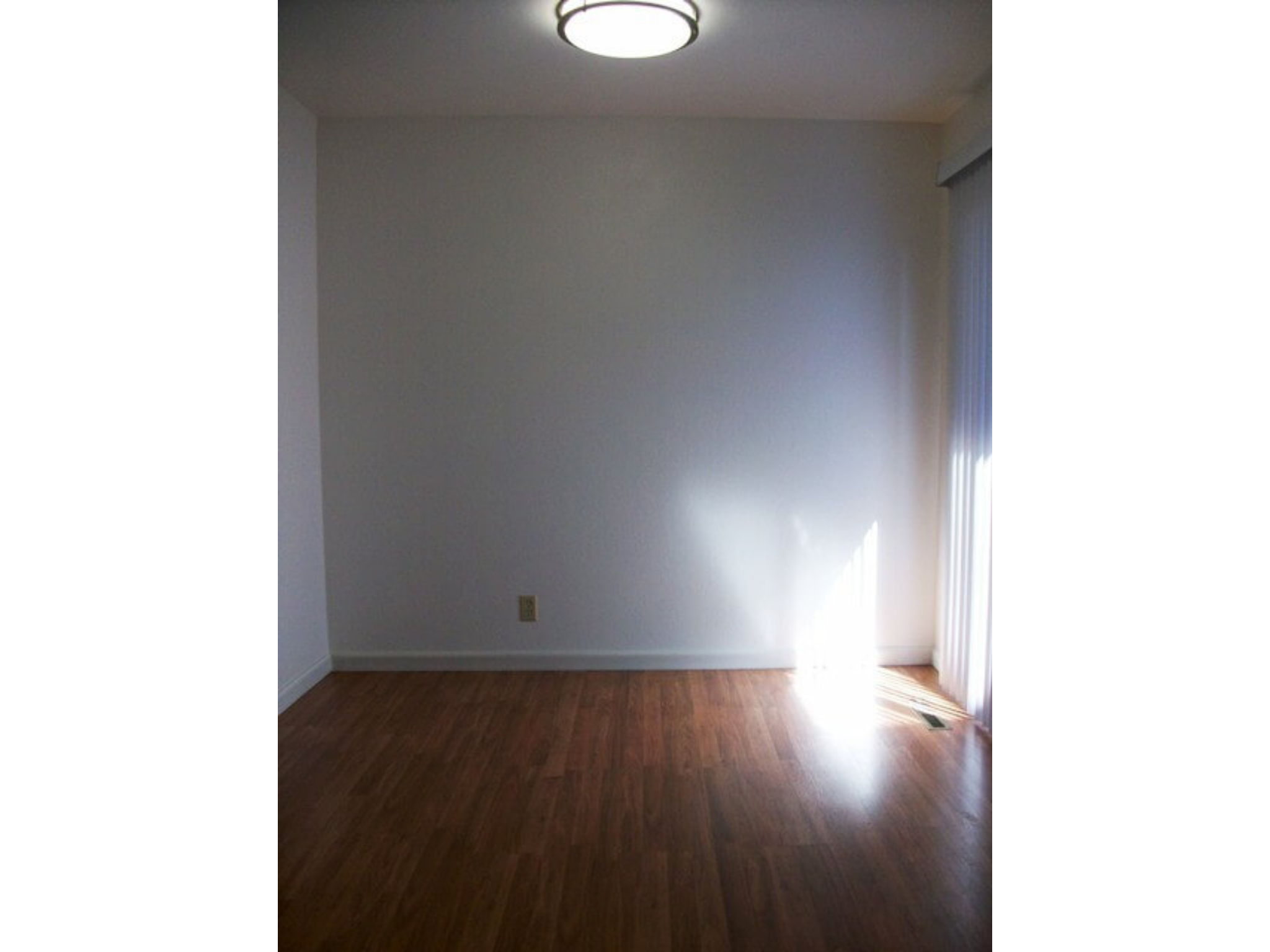 2069 Sundberg Ave - Dining