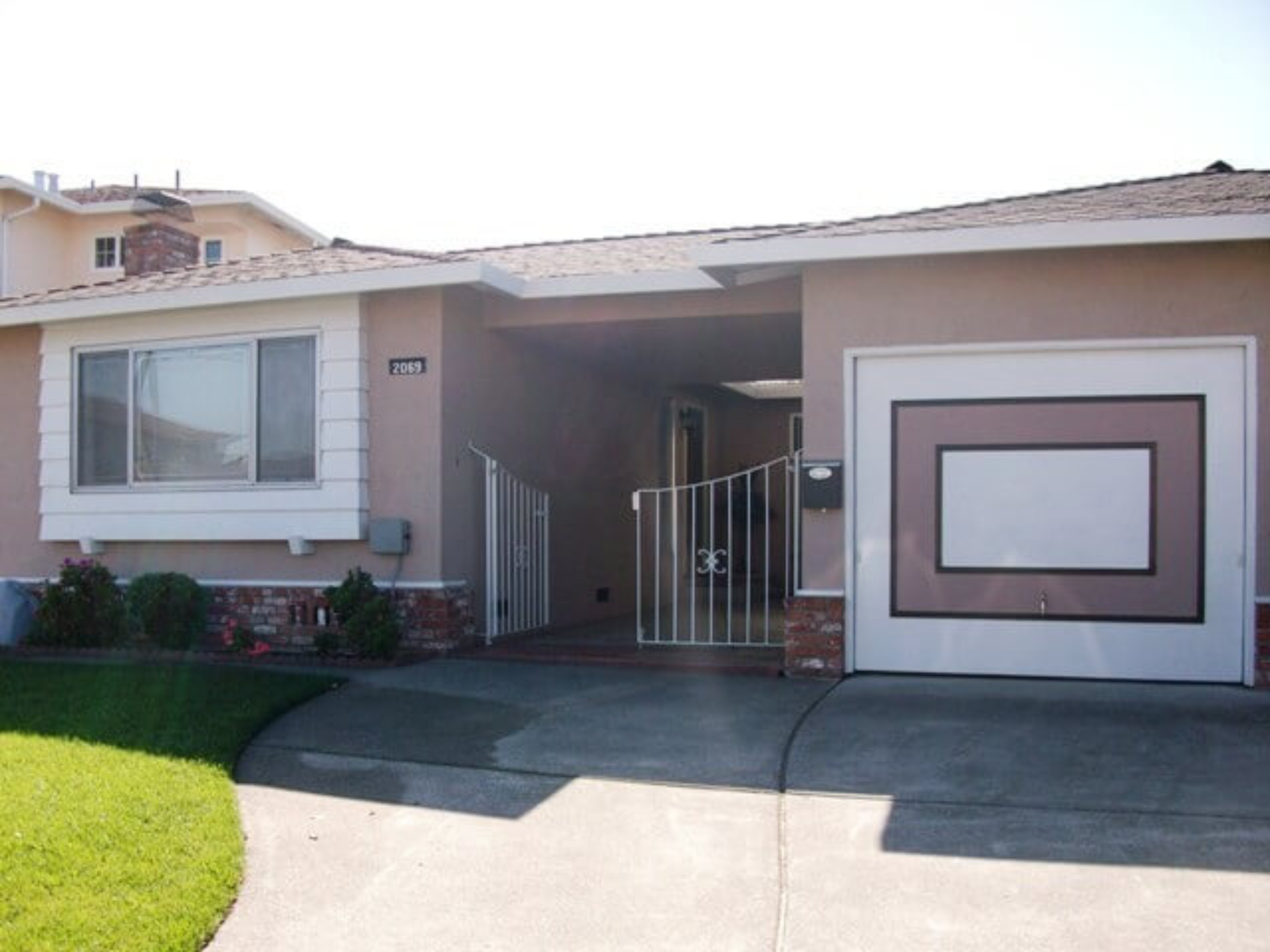 2069 Sundberg Ave - Exterior