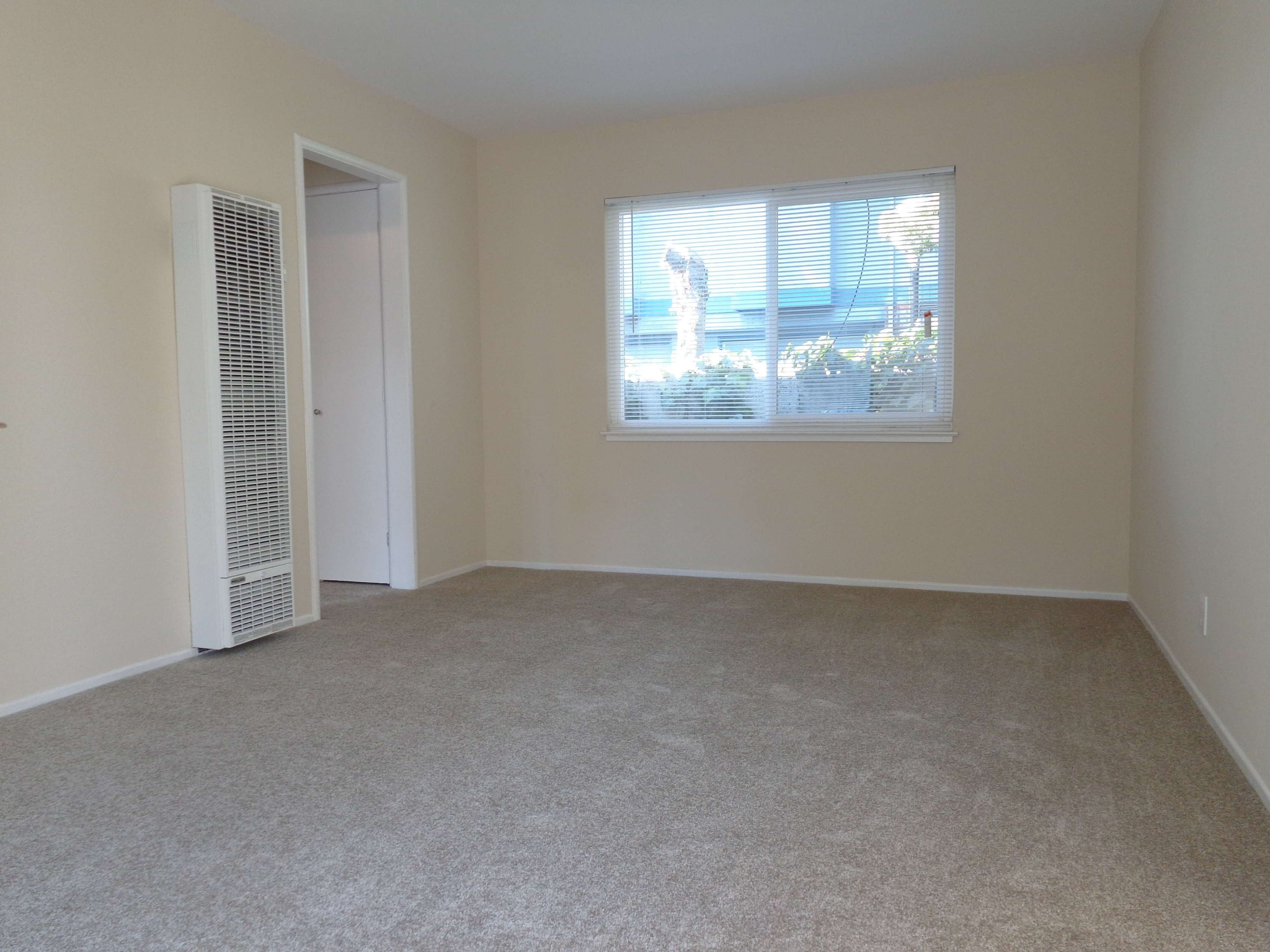 896 W. Tennyson Rd.