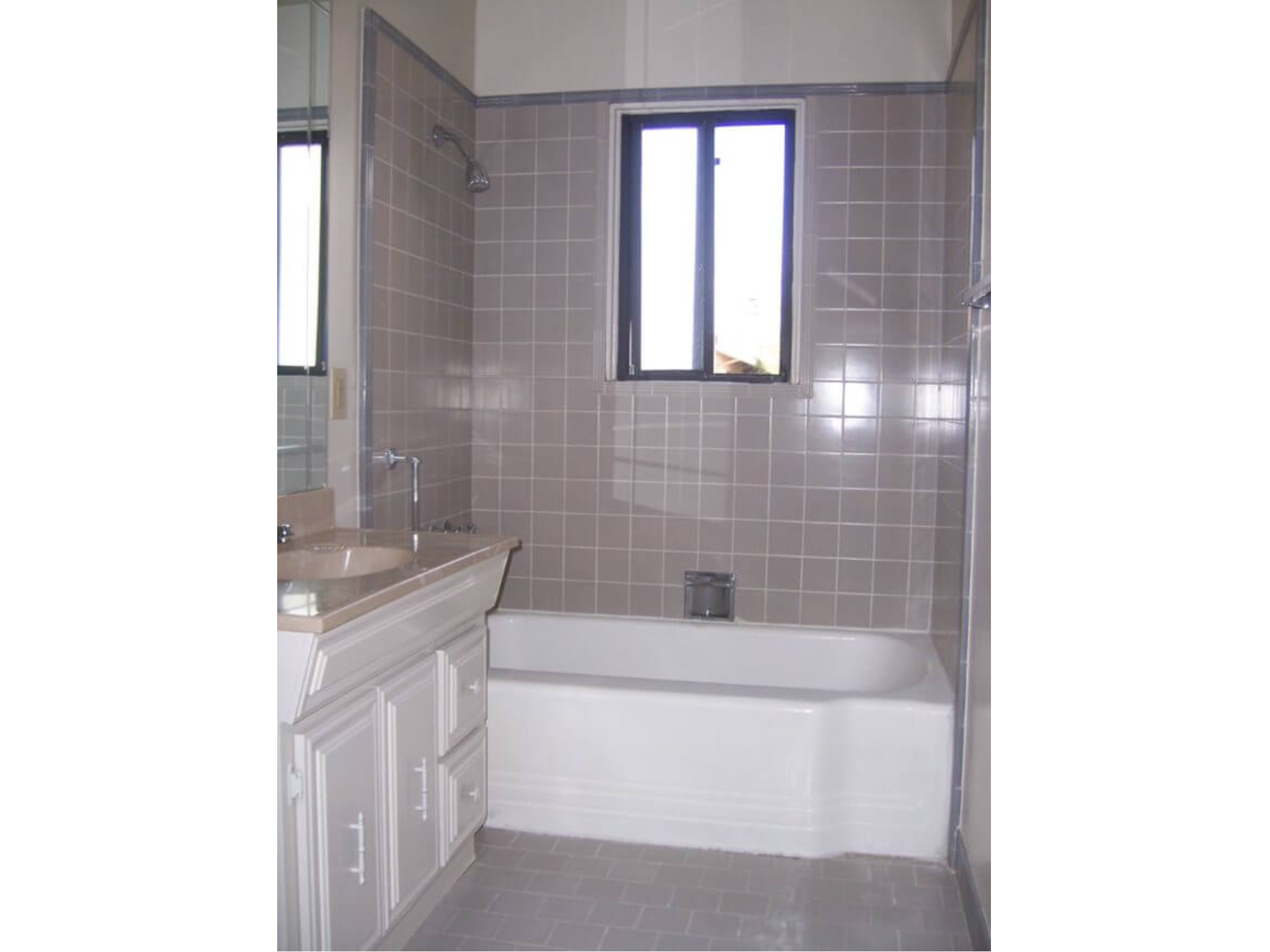 1551 Santa Maria St.