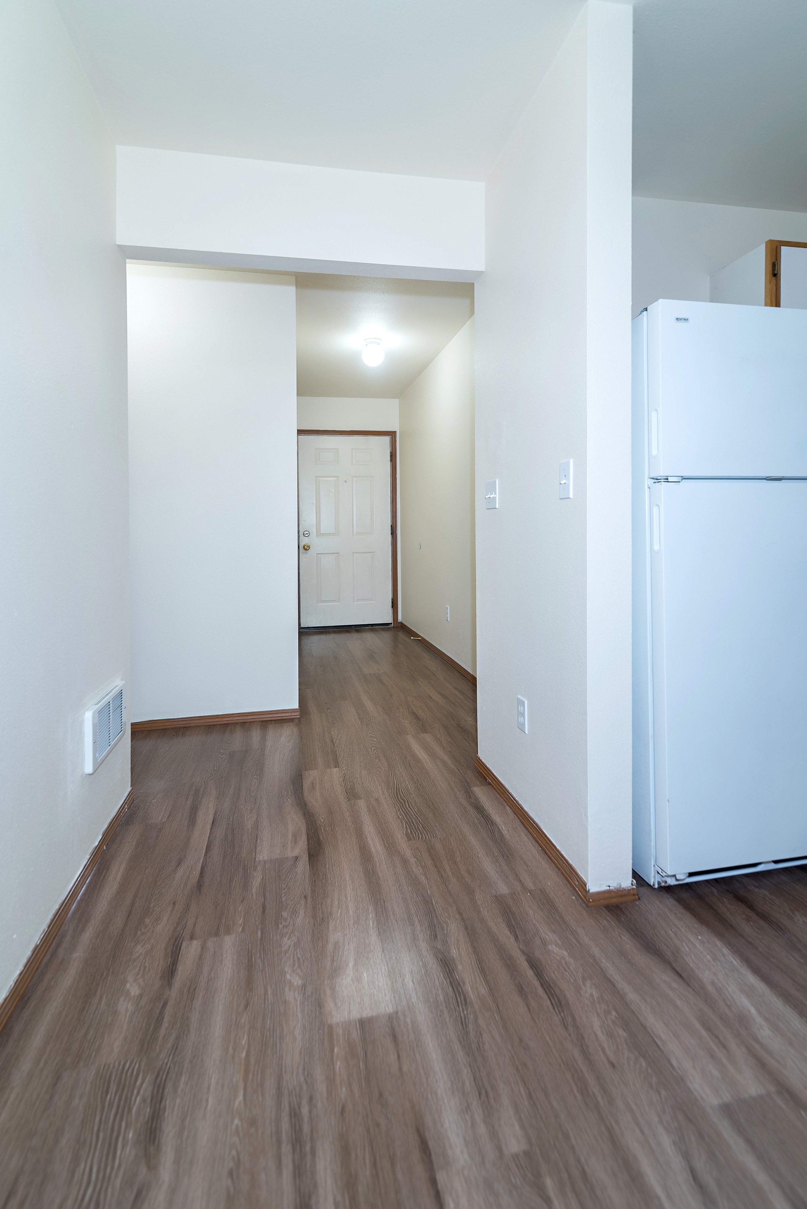 View Photos Rainier Apartments