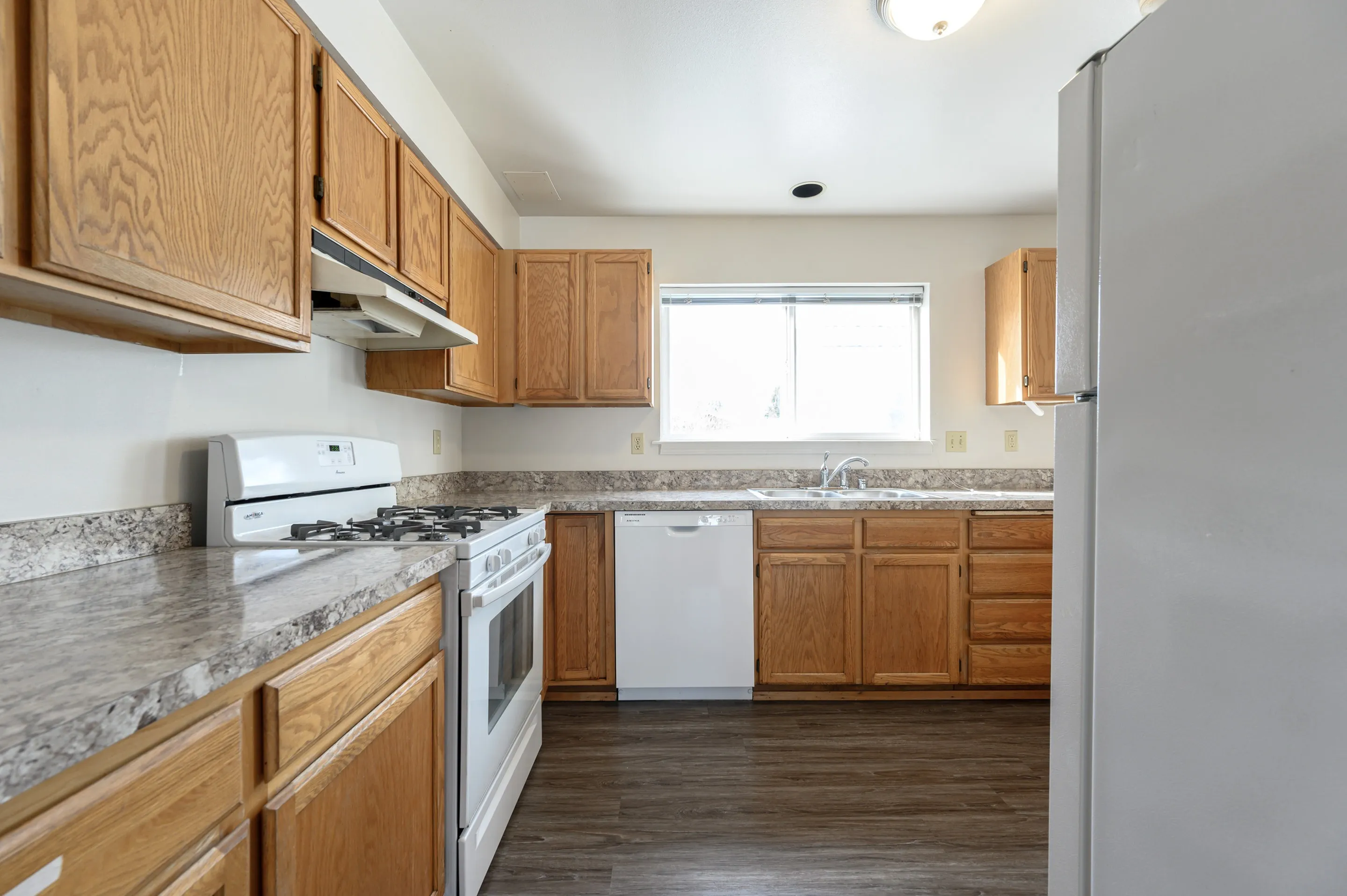 3-Bed 2-Bath Kitchen