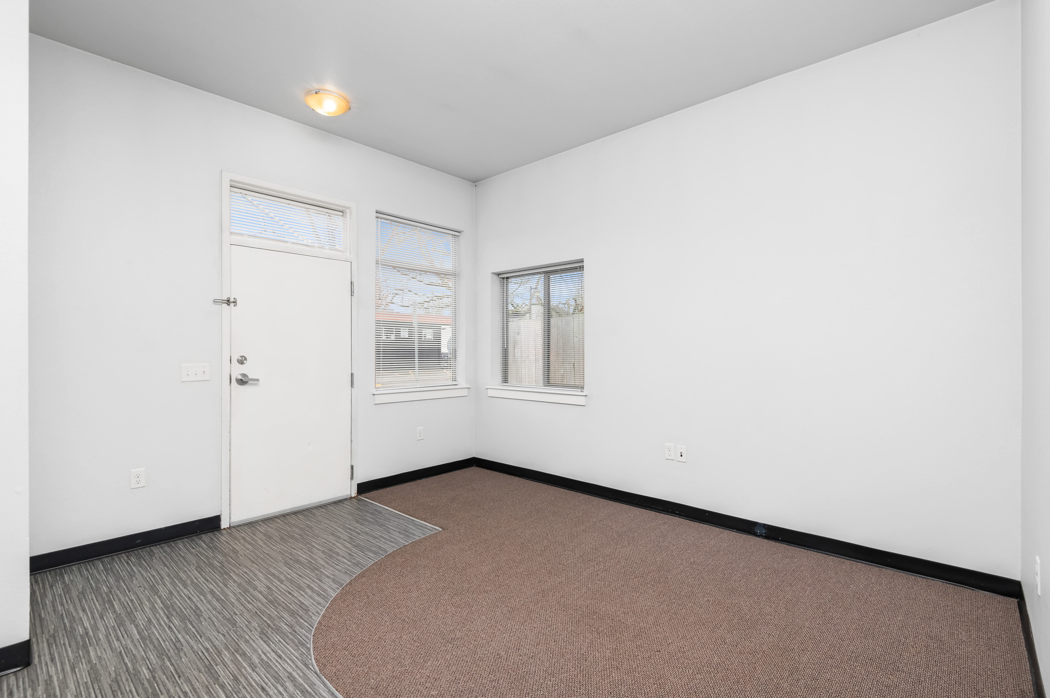 MW2-3 Living Room and Entry