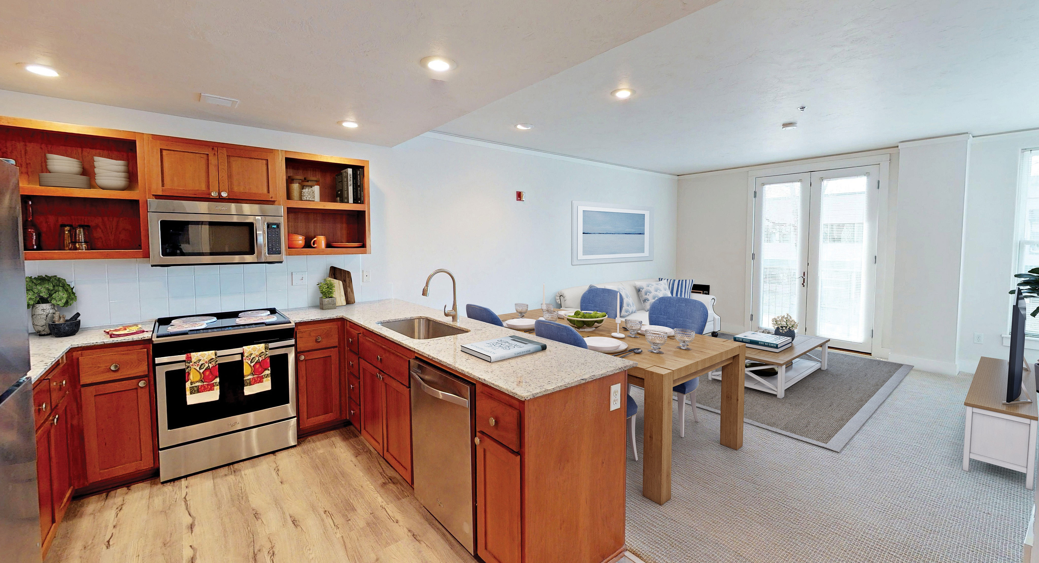 Living & Kitchen