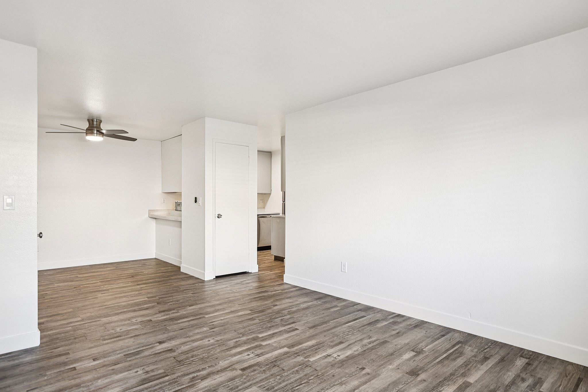 Interior 2x2
