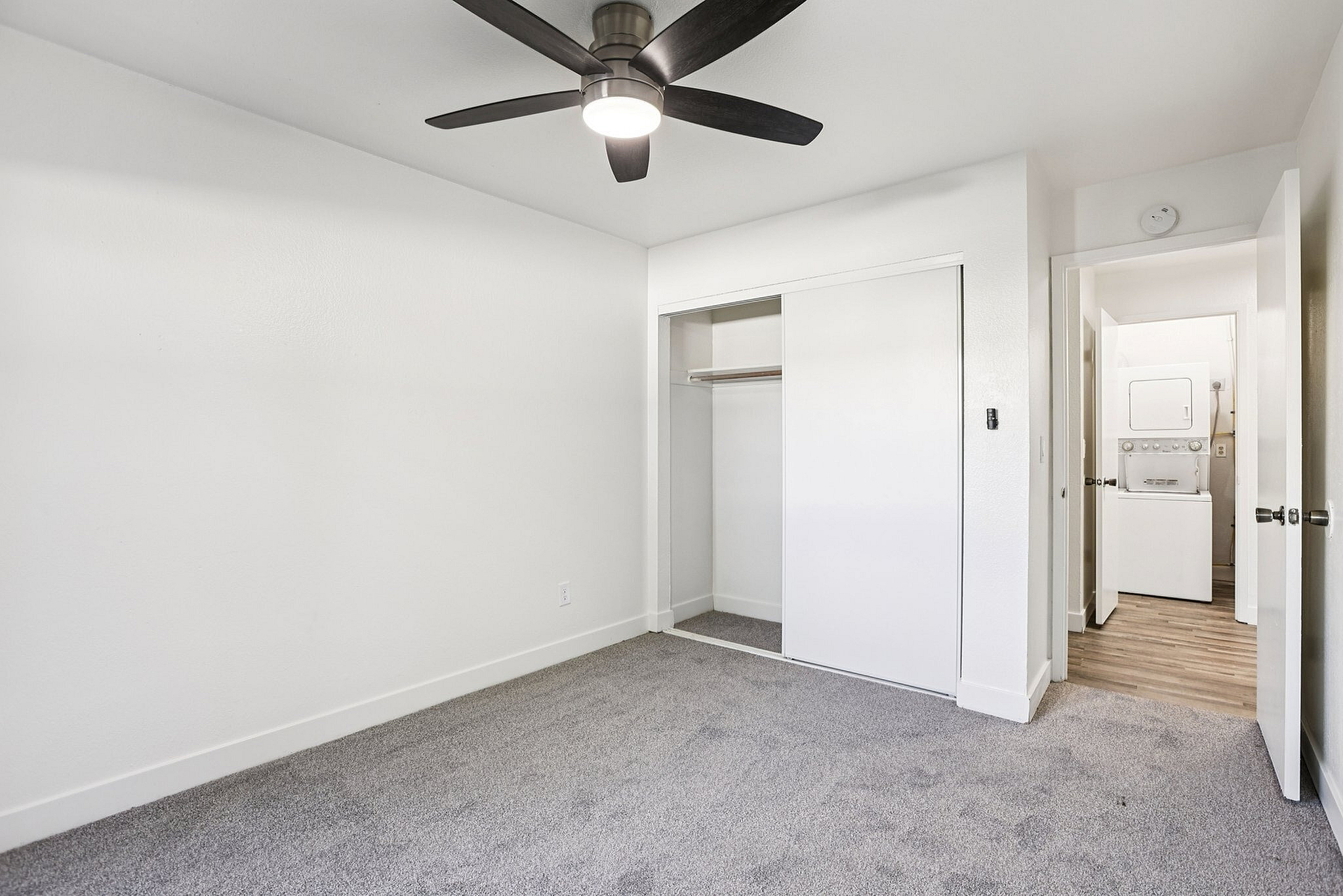 Interior 2x2